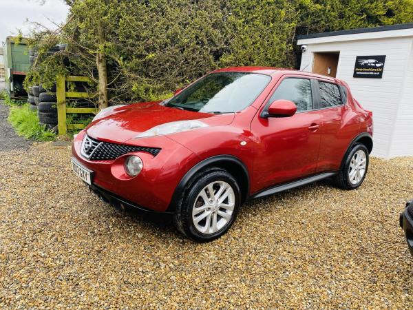 Nissan Juke 1.6 Acenta Premium SUV 5dr Petrol CVT Euro 5 (117 ps)