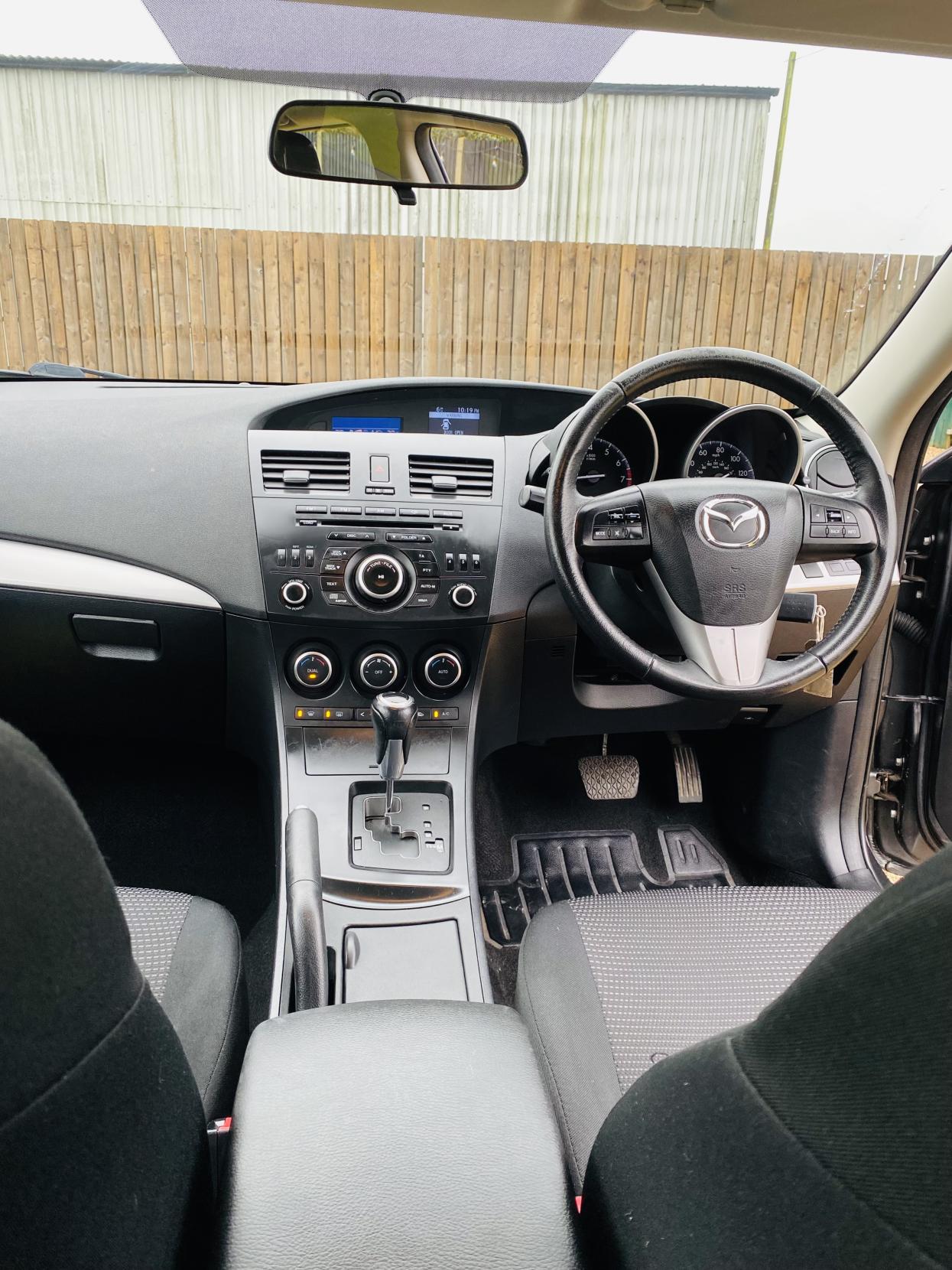 Mazda Mazda3 1.6 Tamura Hatchback 5dr Petrol Auto Euro 5 (105 ps)