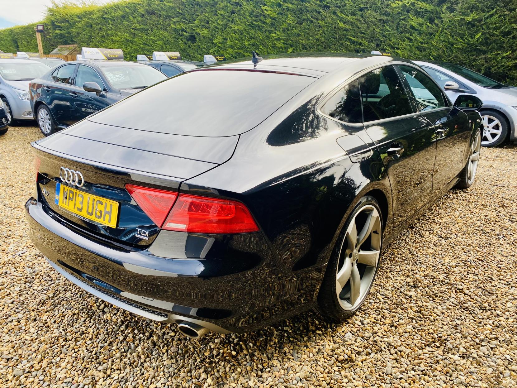 Audi A7 3.0 TDI V6 Black Edition Sportback 5dr Diesel S Tronic quattro Euro 5 (s/s) (204 ps)