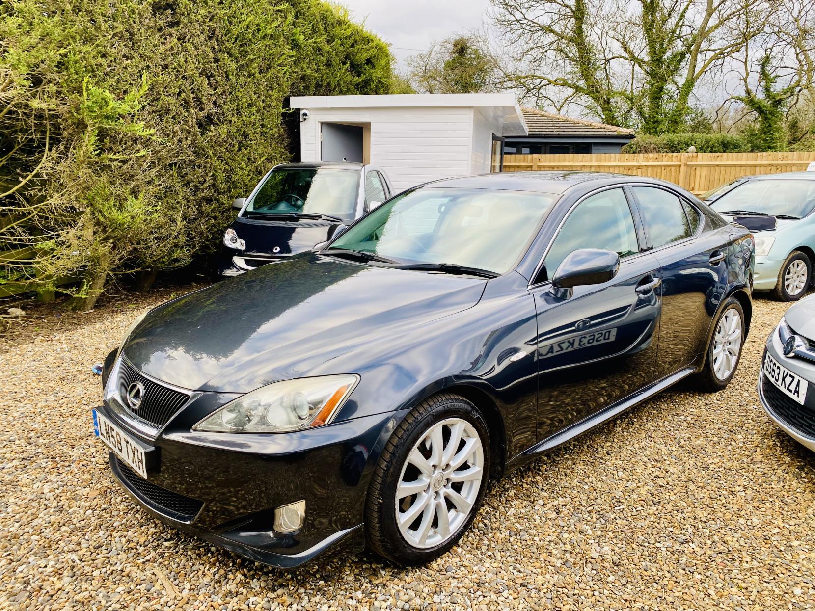 Lexus IS 2.5 250 SR Saloon 4dr Petrol Automatic (214 g/km, 204 bhp)