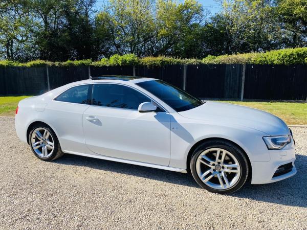 Audi A5 2.0 TDI S line Coupe 2dr Diesel S Tronic quattro Euro 6 (s/s) (190 ps)