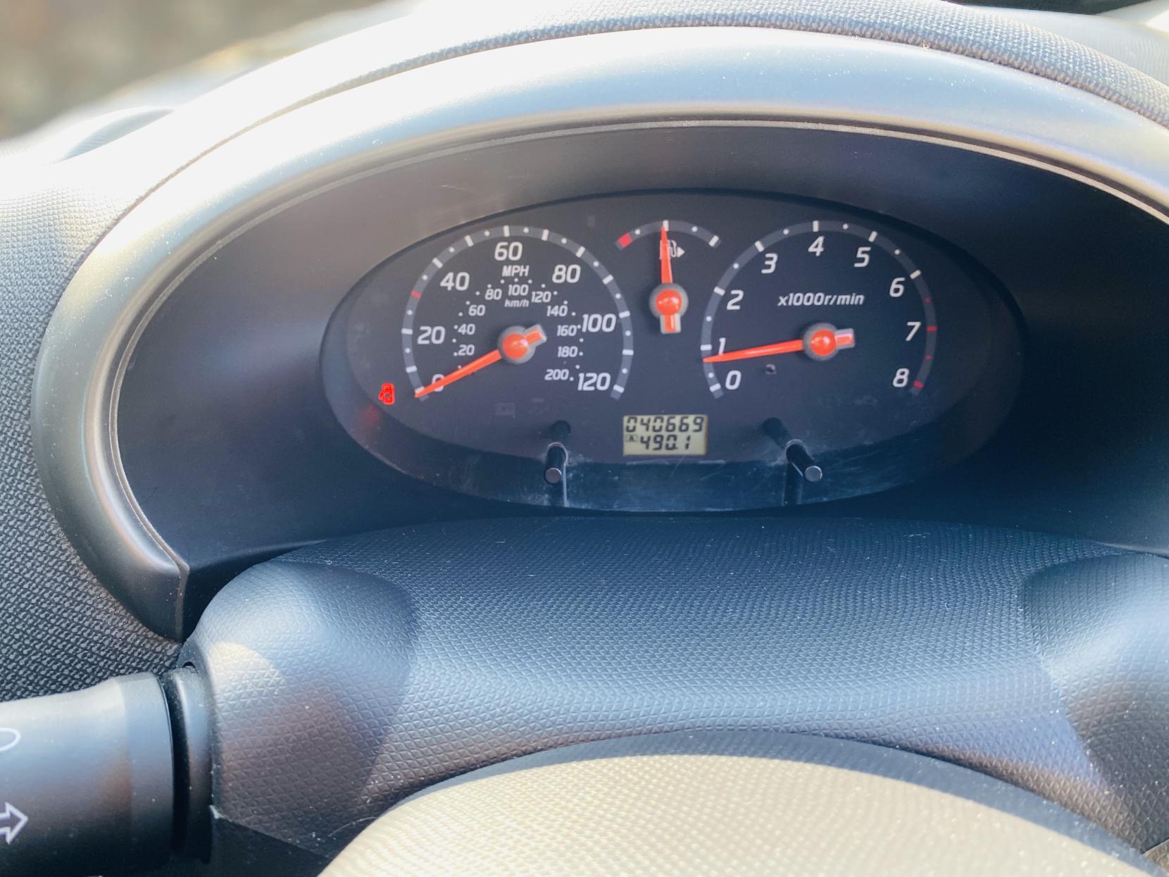 Nissan Micra 1.2 16v URBIS Hatchback 5dr Petrol Automatic (161 g/km, 79 bhp)