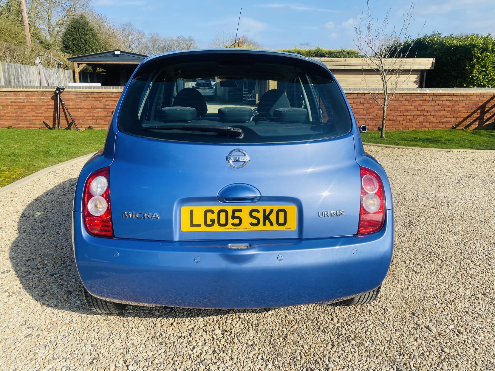 Nissan Micra 1.2 16v URBIS Hatchback 5dr Petrol Automatic (161 g/km, 79 bhp)