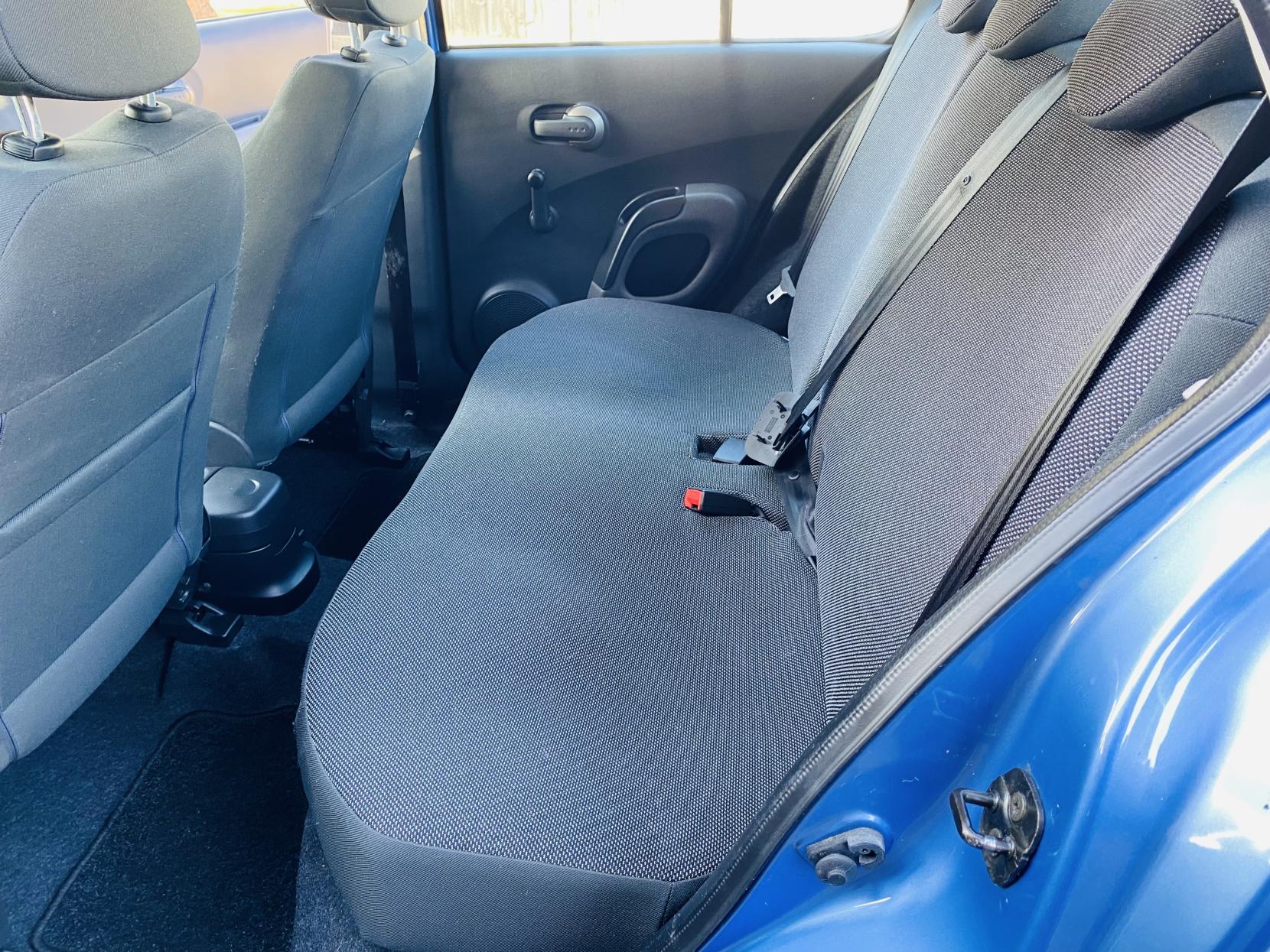 Nissan Micra 1.2 16v URBIS Hatchback 5dr Petrol Automatic (161 g/km, 79 bhp)