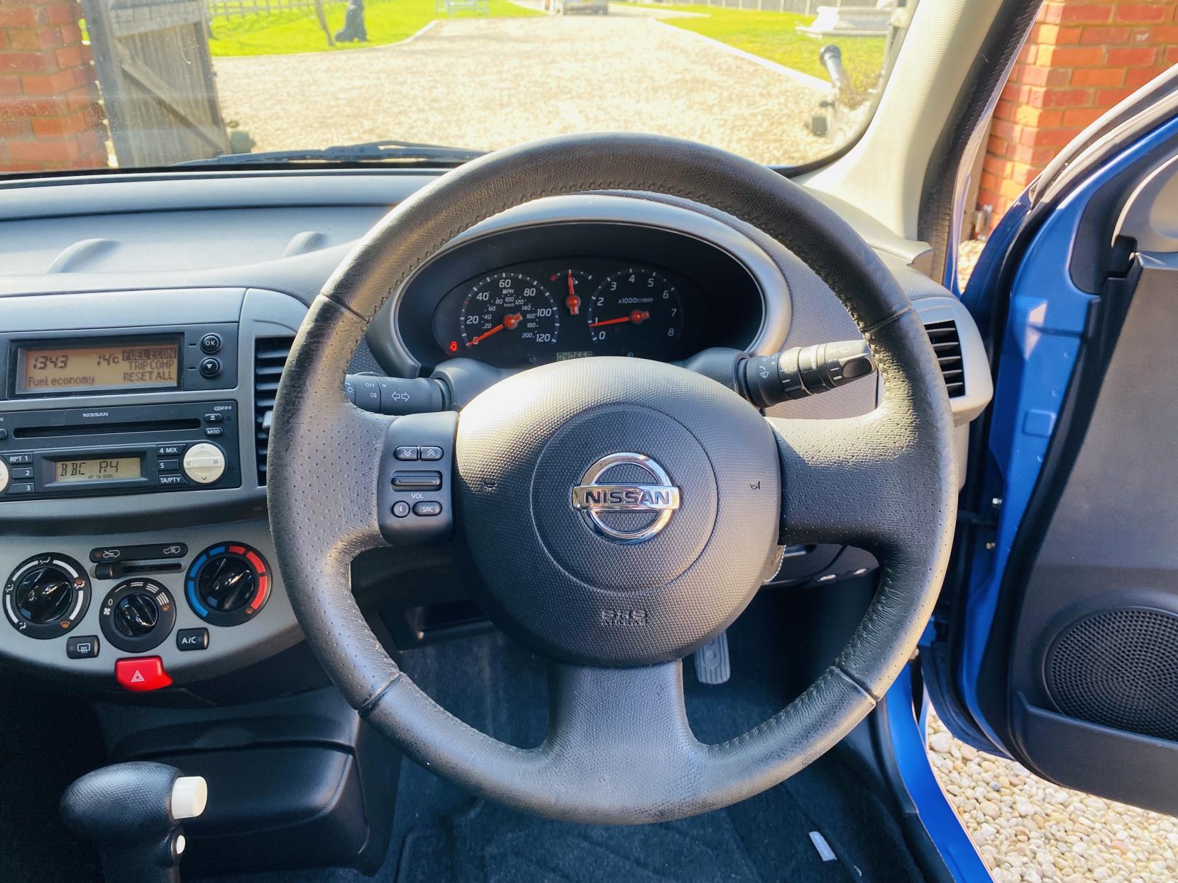 Nissan Micra 1.2 16v URBIS Hatchback 5dr Petrol Automatic (161 g/km, 79 bhp)