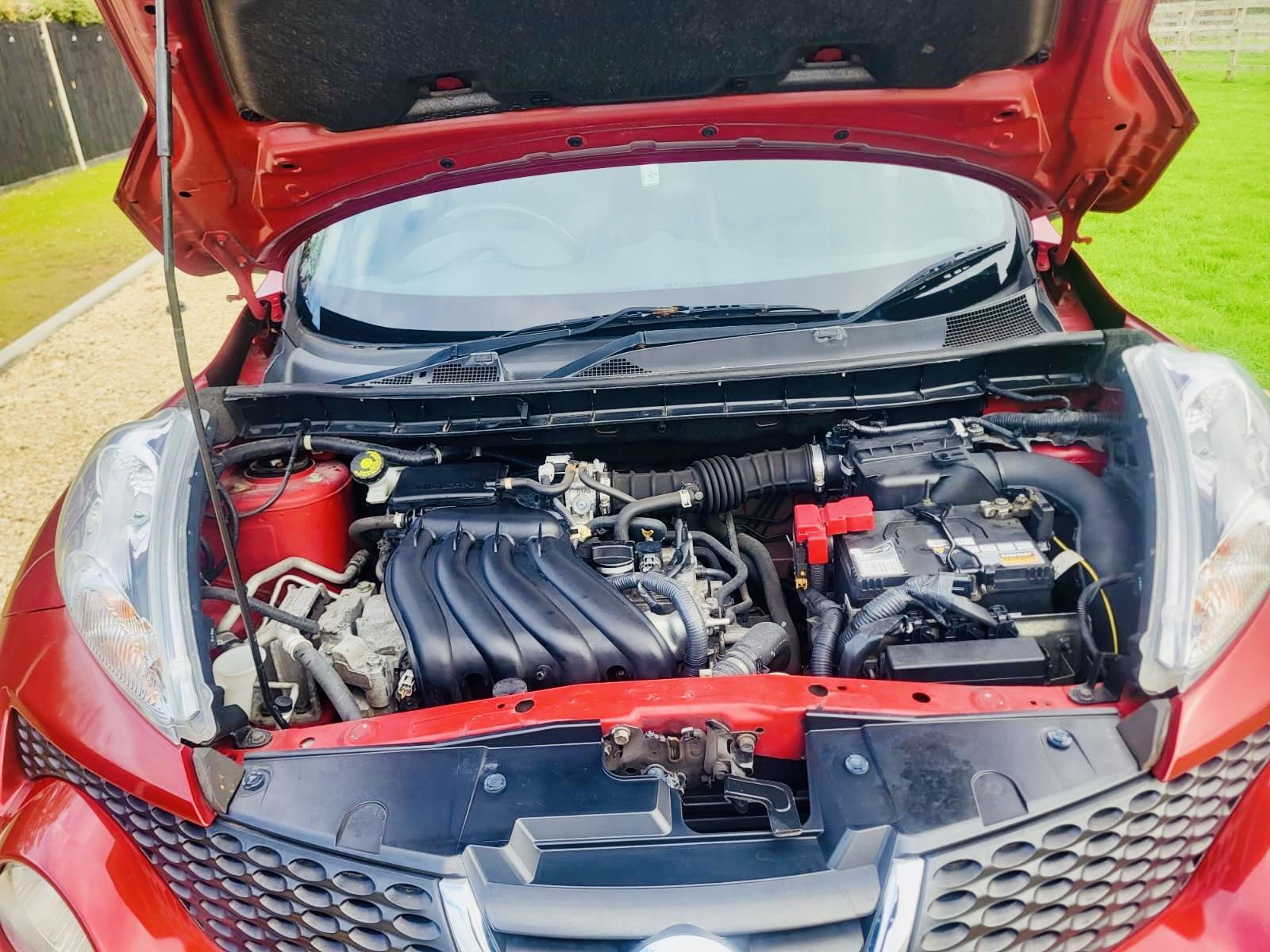 Nissan Juke 1.6 Tekna SUV 5dr Petrol Manual Euro 5 (117 ps)