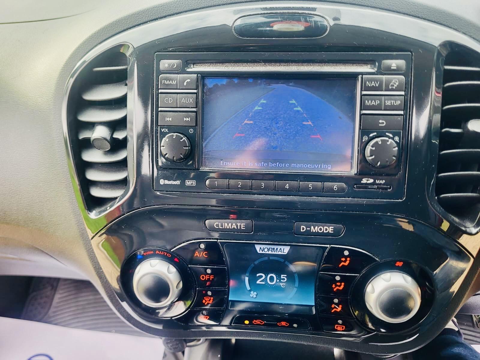 Nissan Juke 1.6 Tekna SUV 5dr Petrol Manual Euro 5 (117 ps)