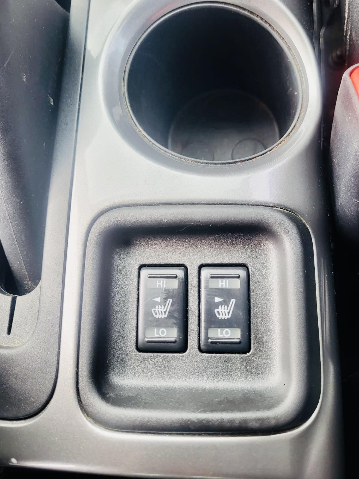 Nissan Juke 1.6 Tekna SUV 5dr Petrol Manual Euro 5 (117 ps)