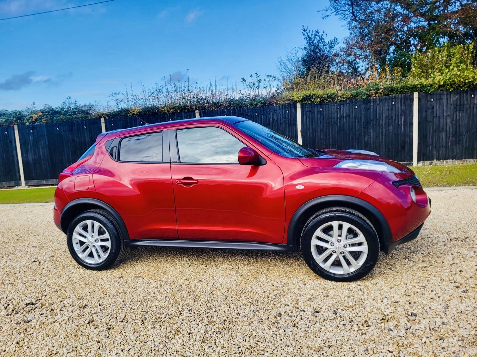 Nissan Juke 1.6 Tekna SUV 5dr Petrol Manual Euro 5 (117 ps)