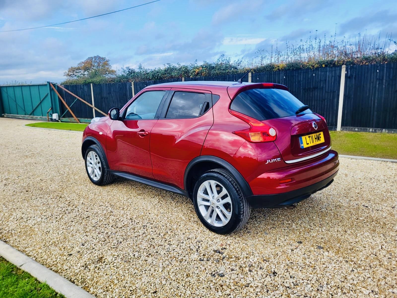Nissan Juke 1.6 Tekna SUV 5dr Petrol Manual Euro 5 (117 ps)