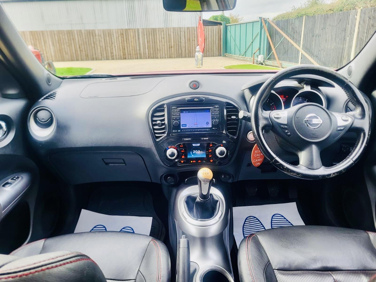 Nissan Juke 1.6 Tekna SUV 5dr Petrol Manual Euro 5 (117 ps)
