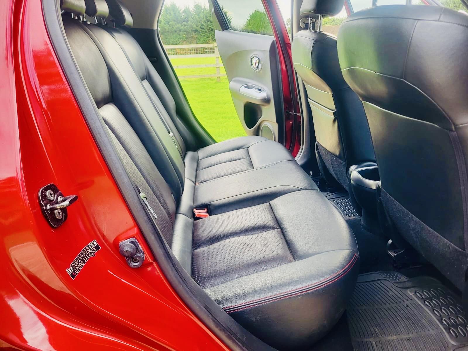 Nissan Juke 1.6 Tekna SUV 5dr Petrol Manual Euro 5 (117 ps)