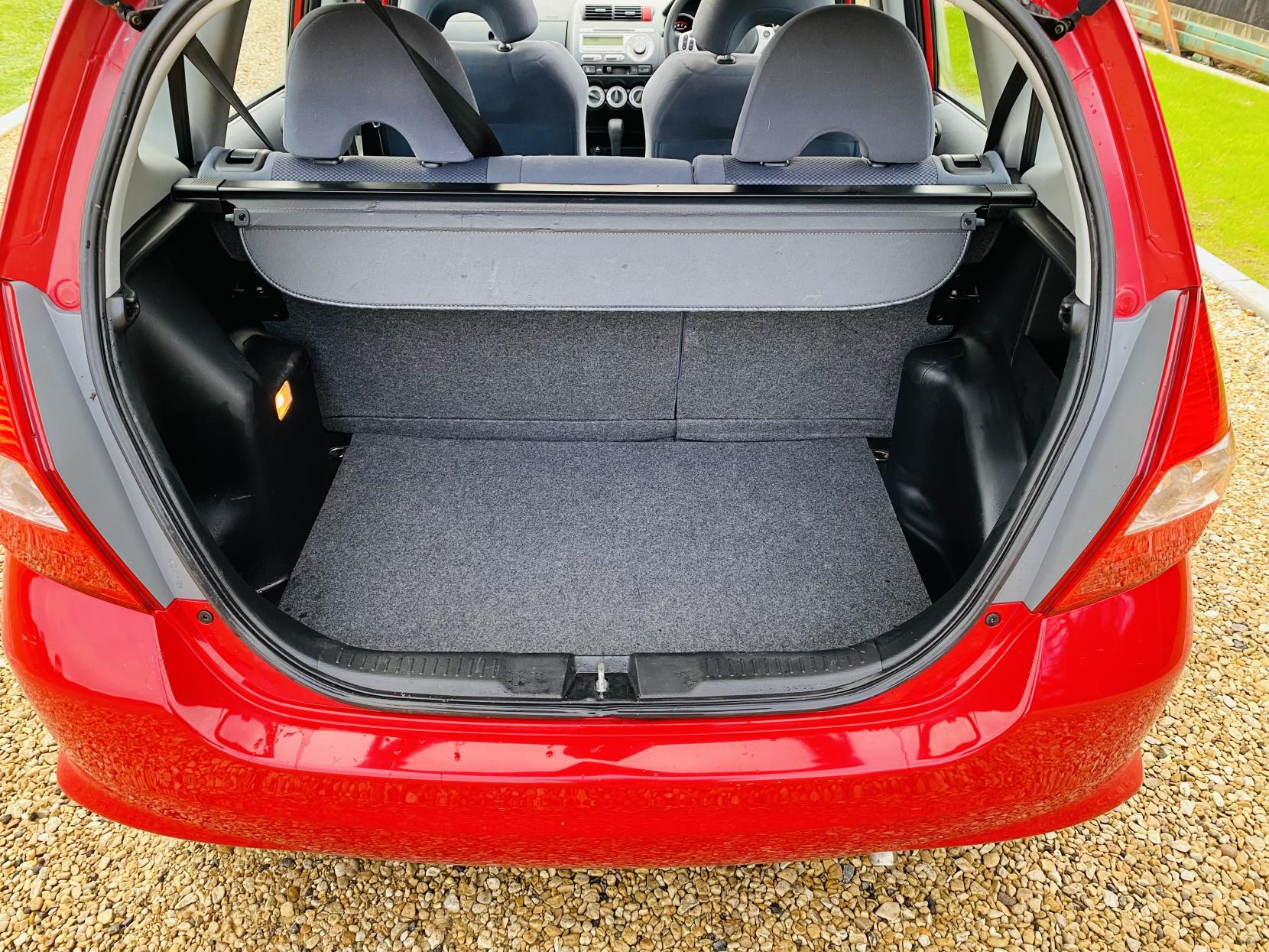 Honda Jazz 1.4 i-DSI SE Hatchback 5dr Petrol CVT-7 (139 g/km, 82 bhp)