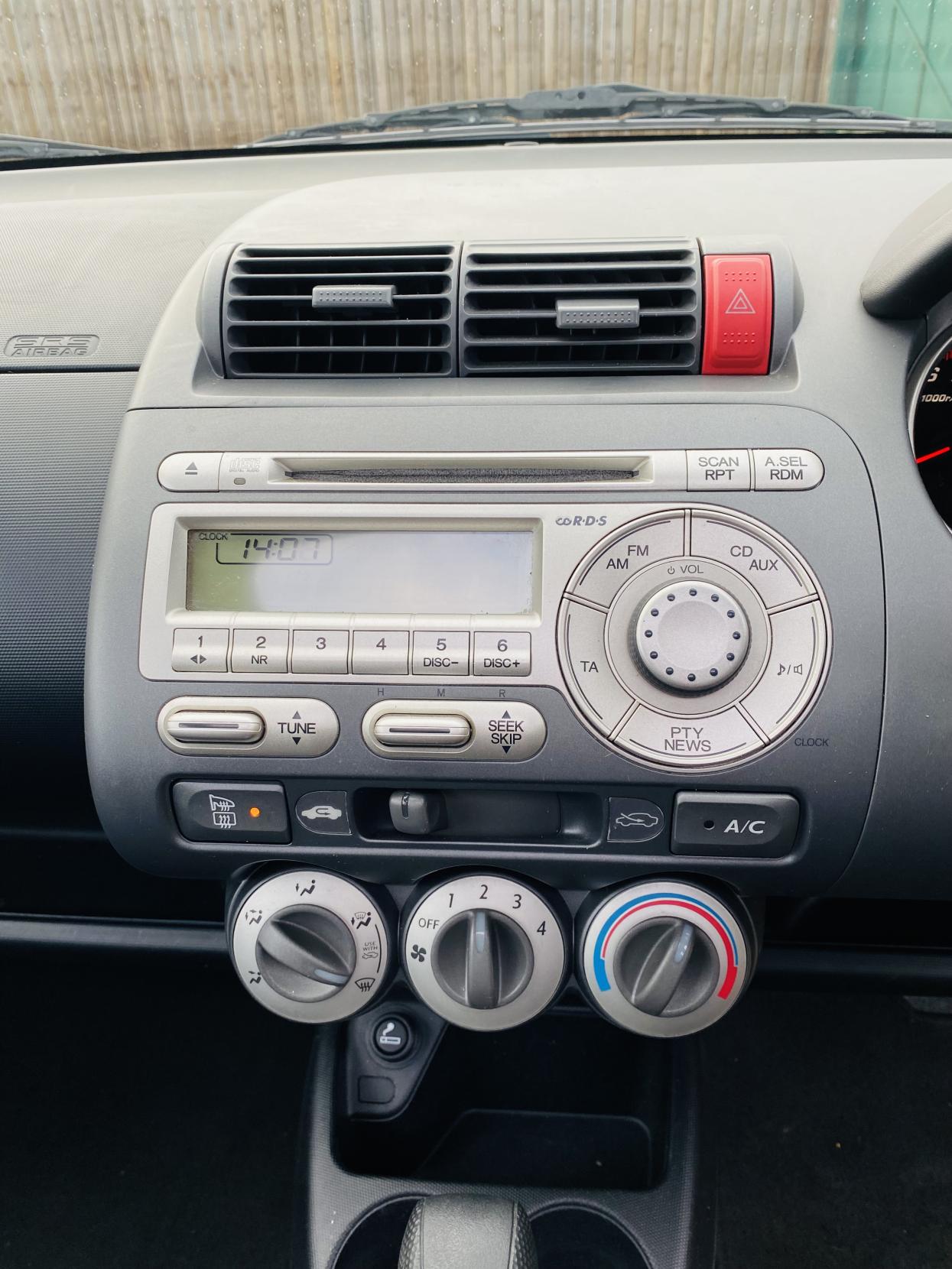 Honda Jazz 1.4 i-DSI SE Hatchback 5dr Petrol CVT-7 (139 g/km, 82 bhp)