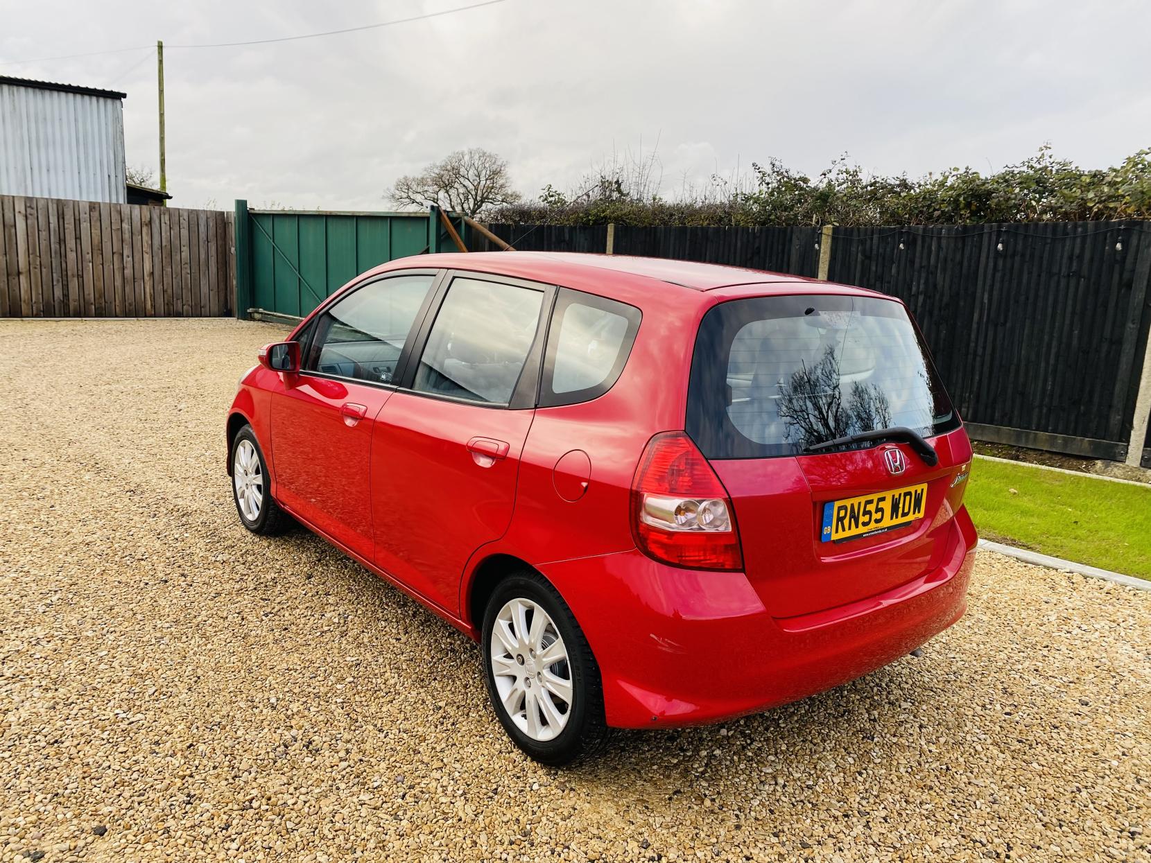 Honda Jazz 1.4 i-DSI SE Hatchback 5dr Petrol CVT-7 (139 g/km, 82 bhp)