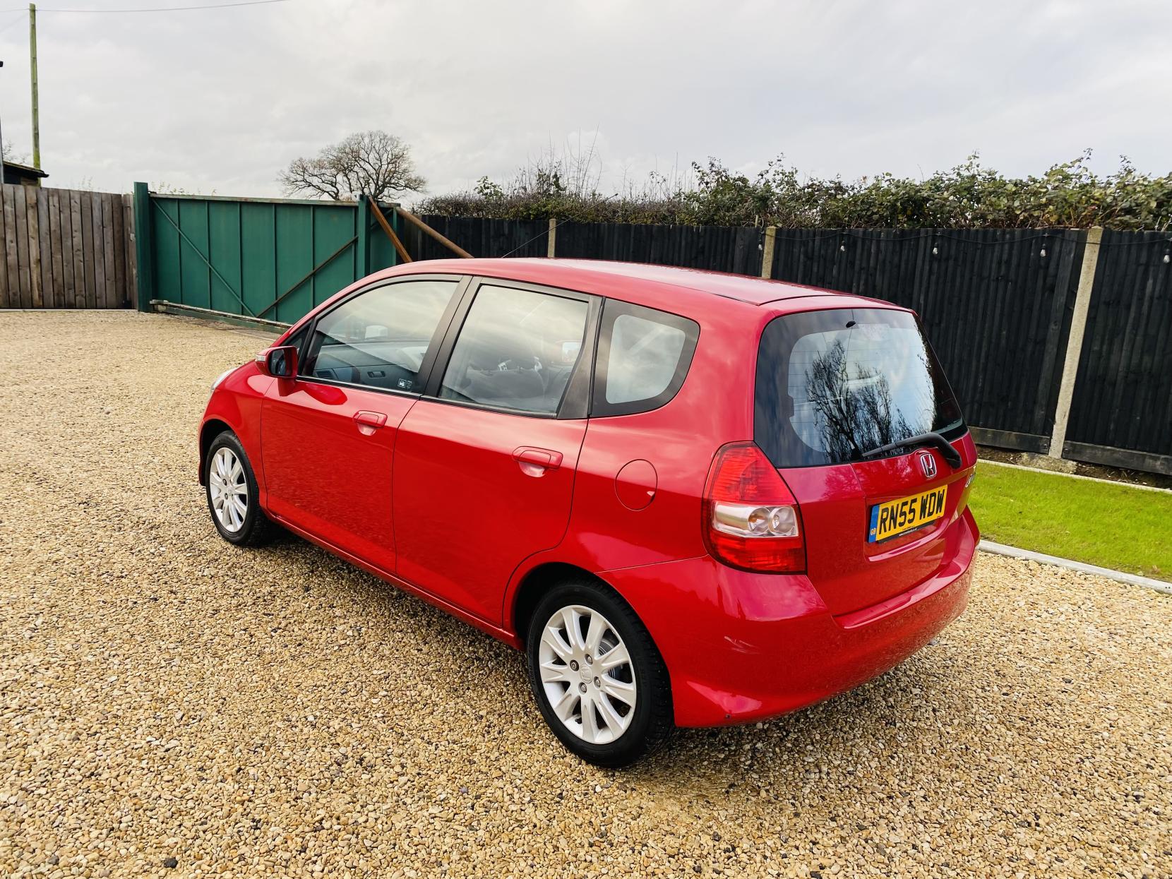 Honda Jazz 1.4 i-DSI SE Hatchback 5dr Petrol CVT-7 (139 g/km, 82 bhp)