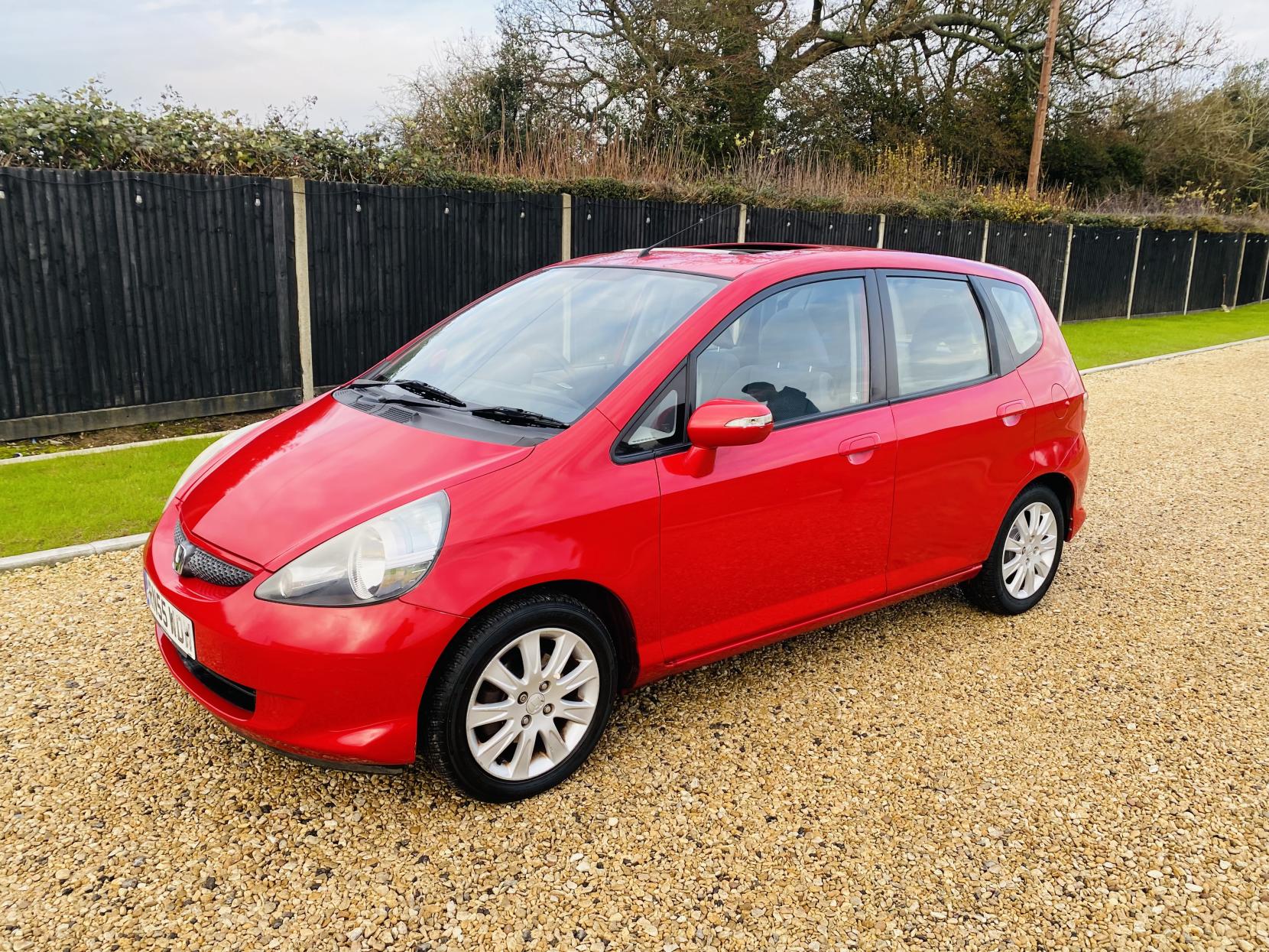 Honda Jazz 1.4 i-DSI SE Hatchback 5dr Petrol CVT-7 (139 g/km, 82 bhp)