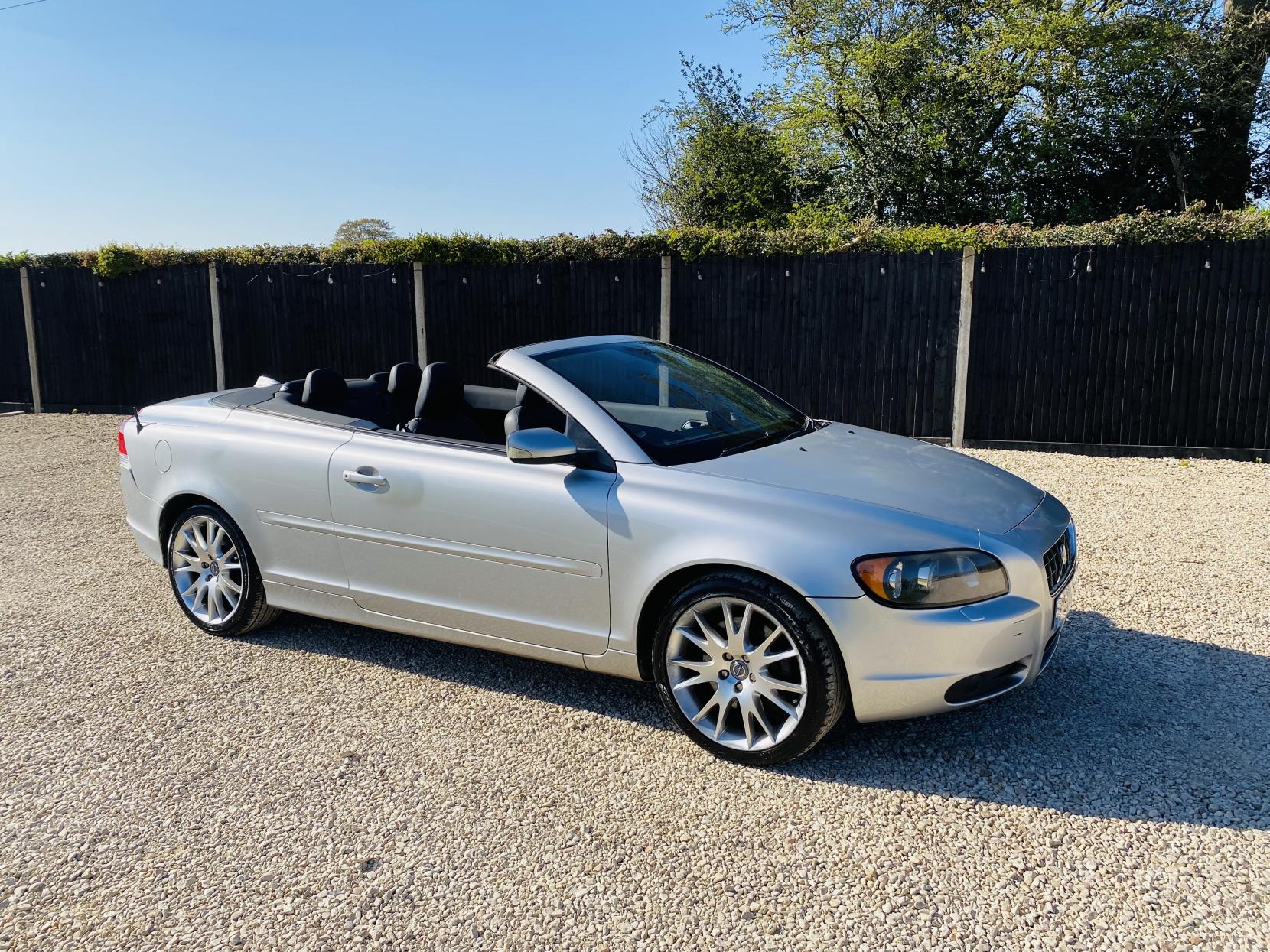 Volvo C70 2.5 T5 SE Lux Convertible 2dr Petrol Manual (217 g/km, 220 bhp)