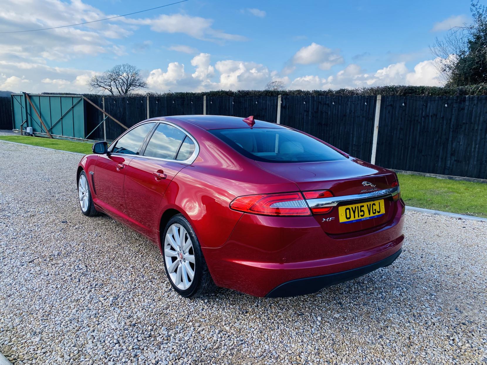 Jaguar XF 2.2d Portfolio Saloon 4dr Diesel Auto Euro 5 (s/s) (200 ps)