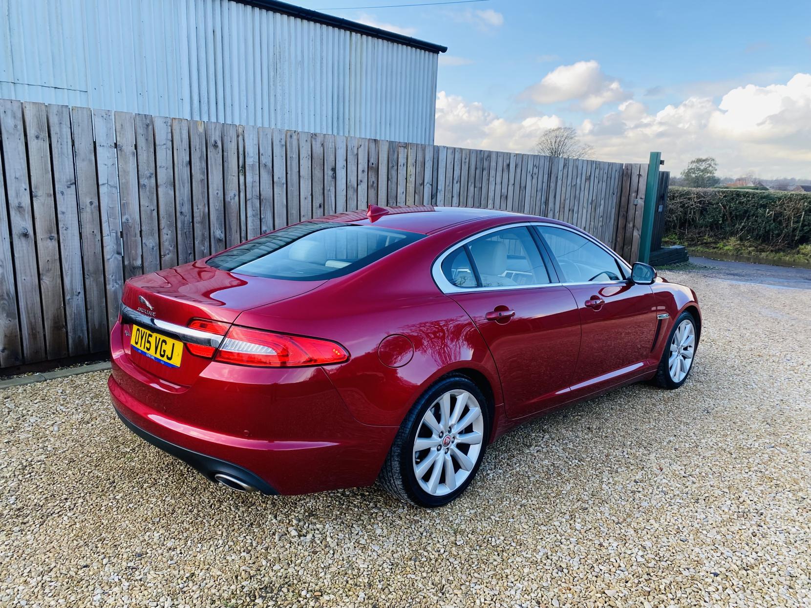 Jaguar XF 2.2d Portfolio Saloon 4dr Diesel Auto Euro 5 (s/s) (200 ps)