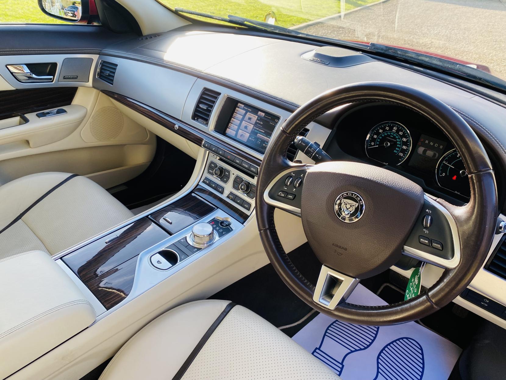 Jaguar XF 2.2d Portfolio Saloon 4dr Diesel Auto Euro 5 (s/s) (200 ps)