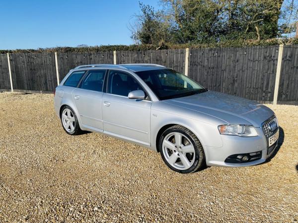 Audi A4 Avant 3.0 TDI S line Estate 5dr Diesel Manual quattro (212 g/km, 215 bhp)