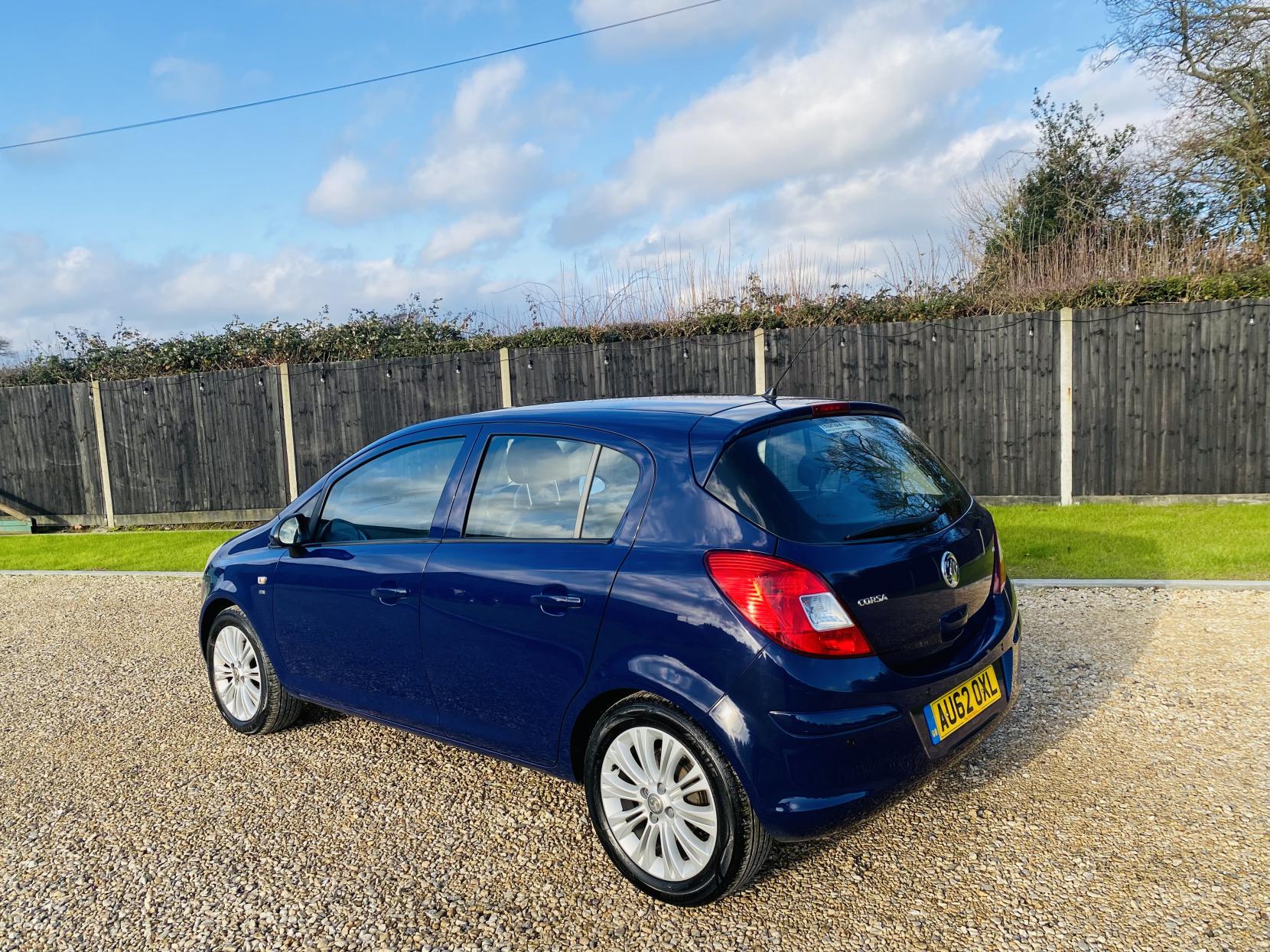 Vauxhall Corsa 1.4 16V SE Hatchback 5dr Petrol Auto Euro 5 (100 ps)