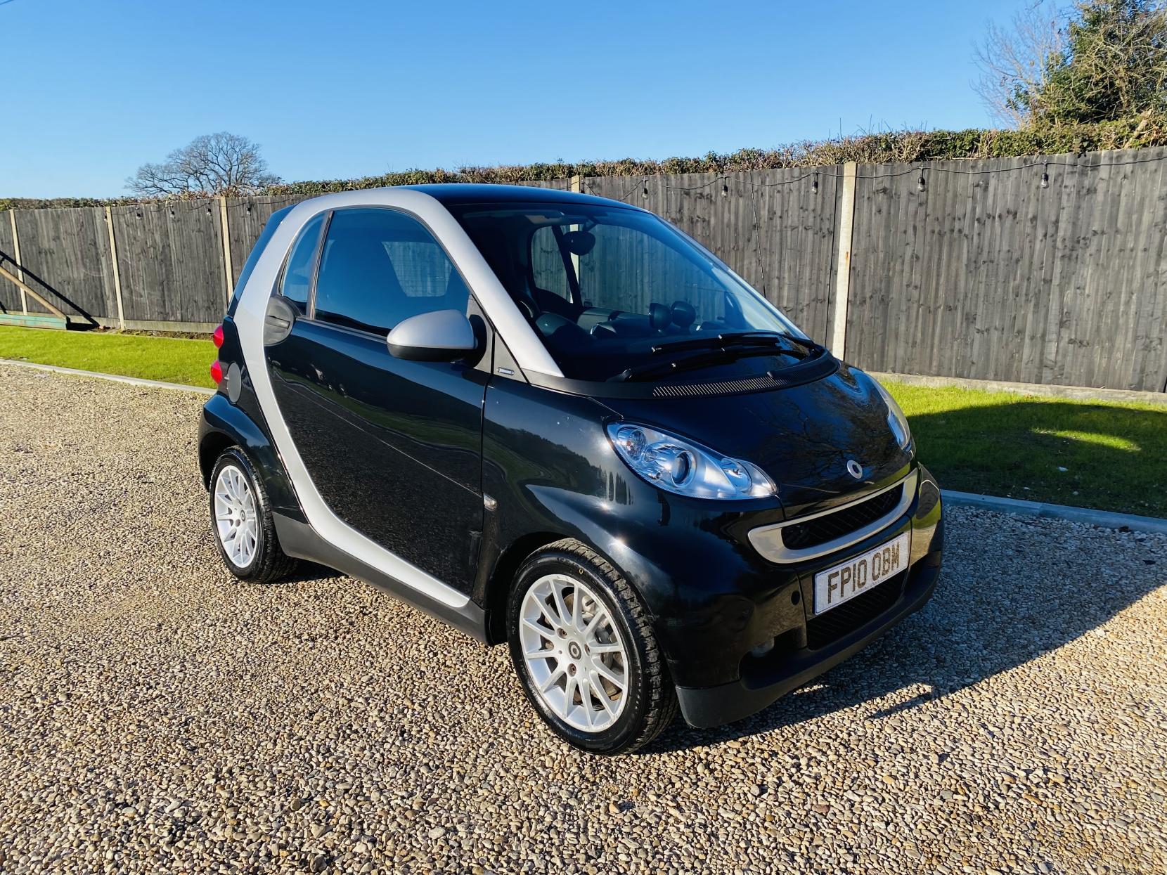 Smart fortwo 1.0 MHD Passion Coupe 2dr Petrol SoftTouch Euro 5 (s/s) (71 bhp)