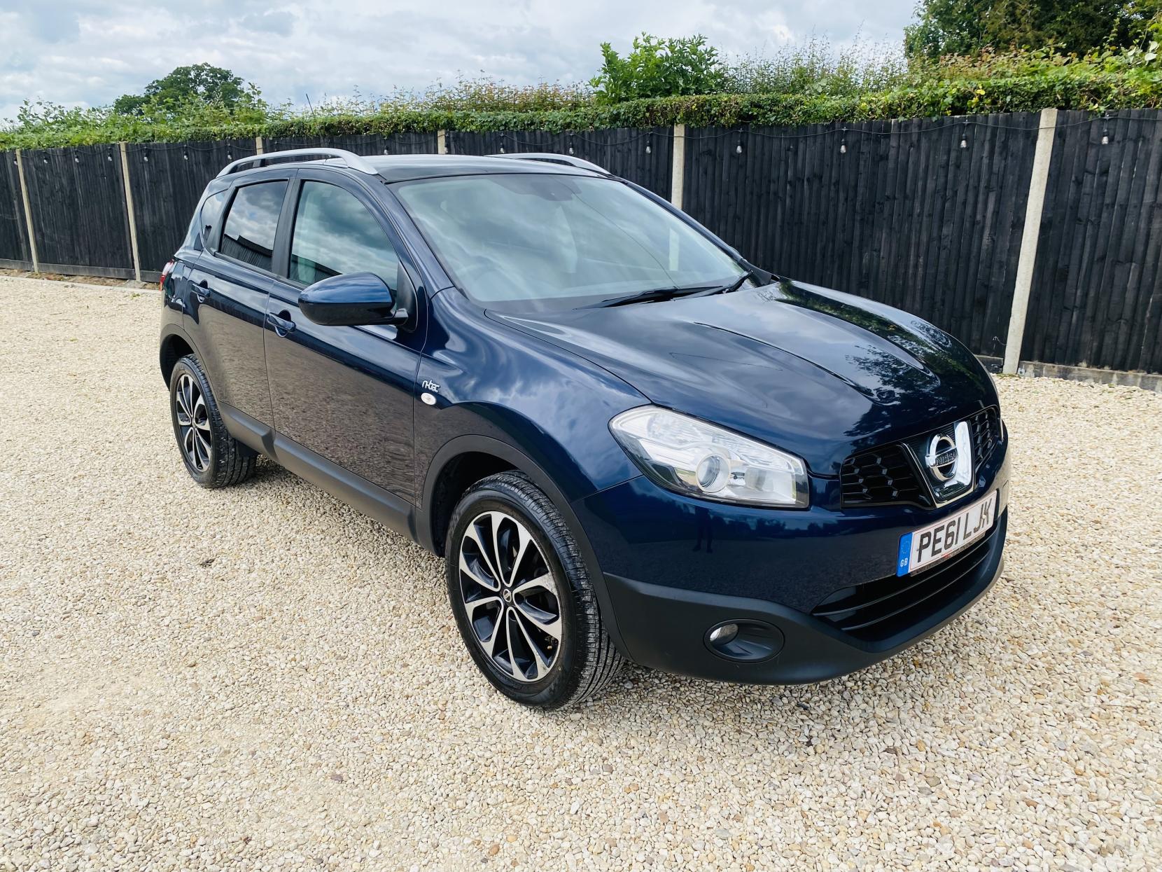 Nissan Qashqai 1.6 n-tec SUV 5dr Petrol Manual 2WD Euro 5 (117 ps)