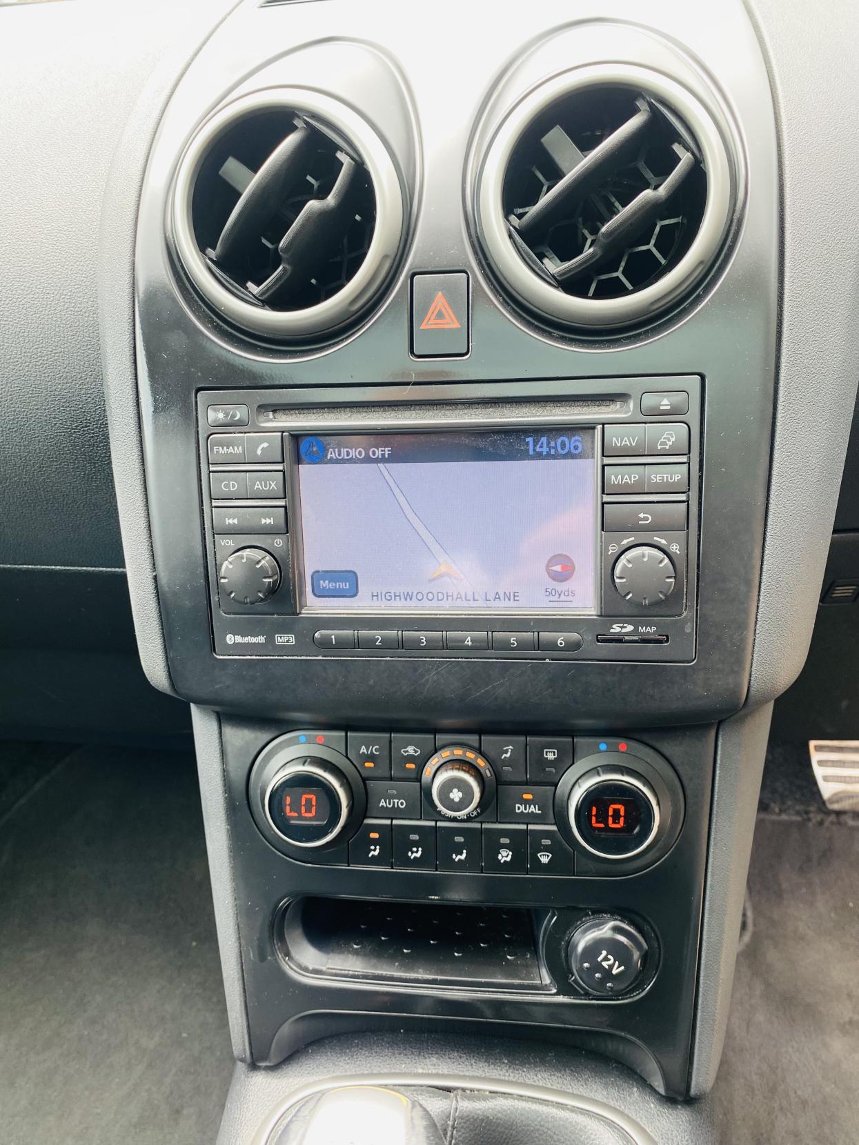 Nissan Qashqai 1.6 n-tec SUV 5dr Petrol Manual 2WD Euro 5 (117 ps)