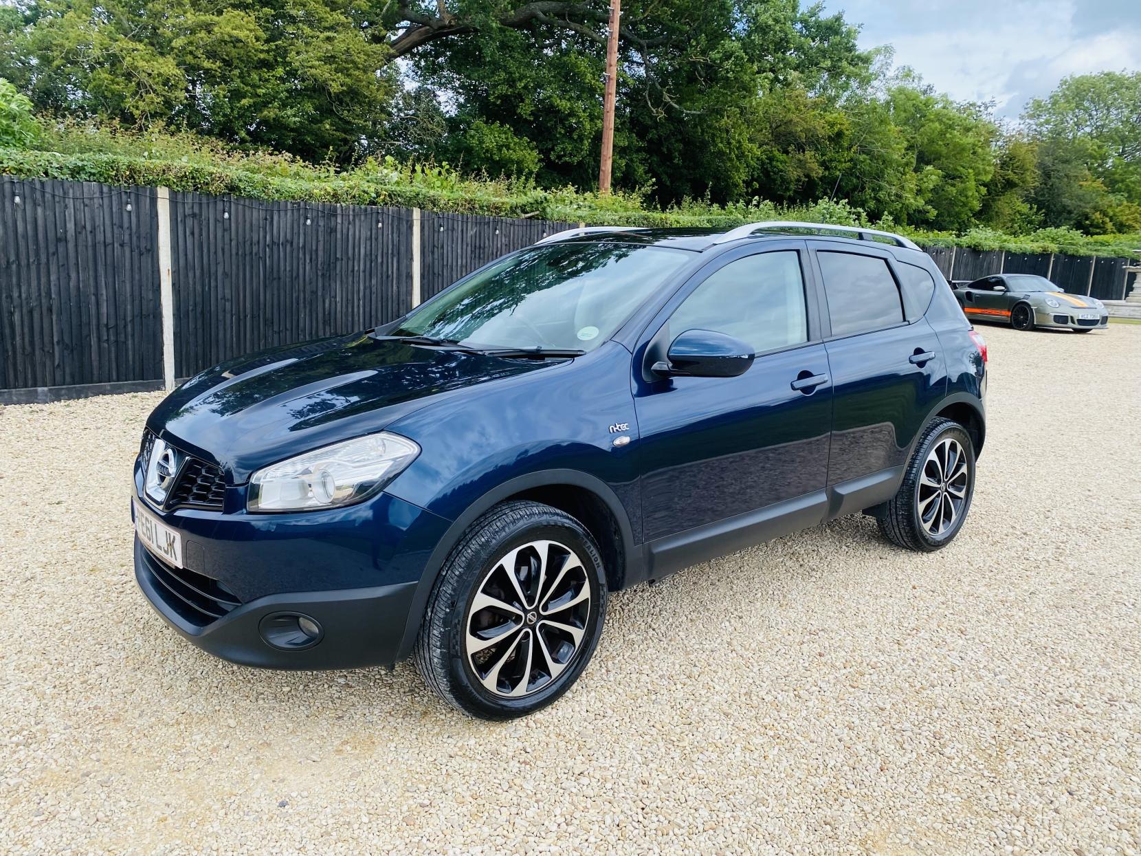 Nissan Qashqai 1.6 n-tec SUV 5dr Petrol Manual 2WD Euro 5 (117 ps)