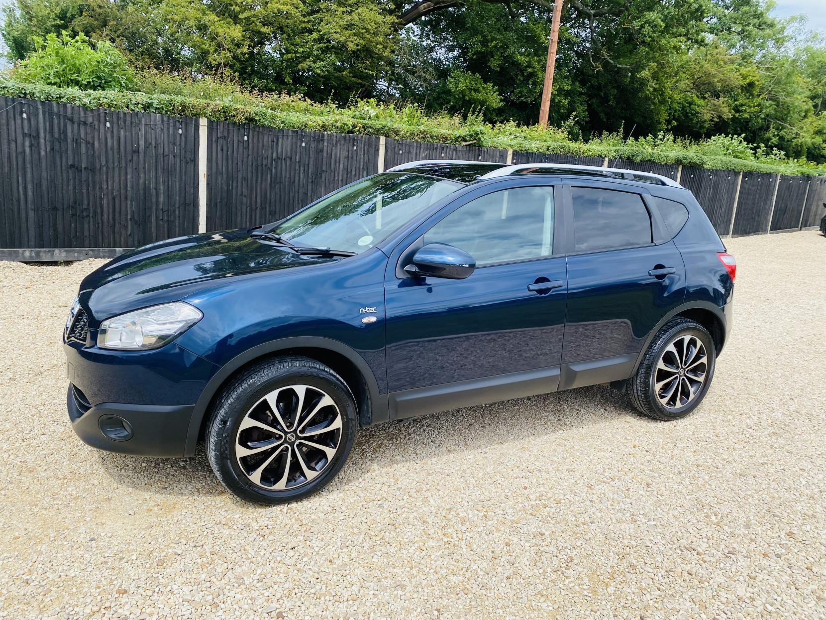 Nissan Qashqai 1.6 n-tec SUV 5dr Petrol Manual 2WD Euro 5 (117 ps)