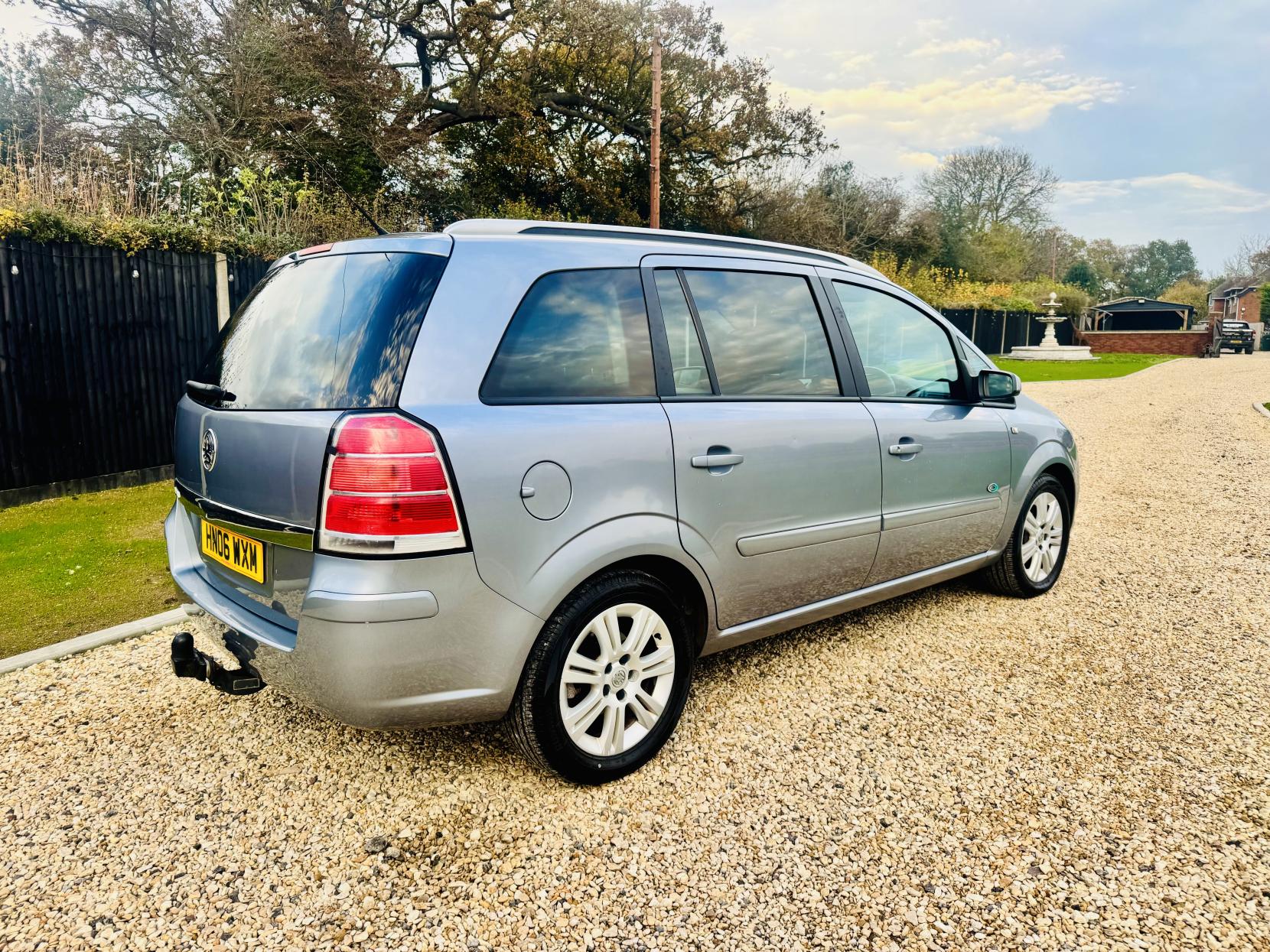 Vauxhall Zafira 1.6 Active MPV 5dr Petrol Manual Euro 4 (105 ps)