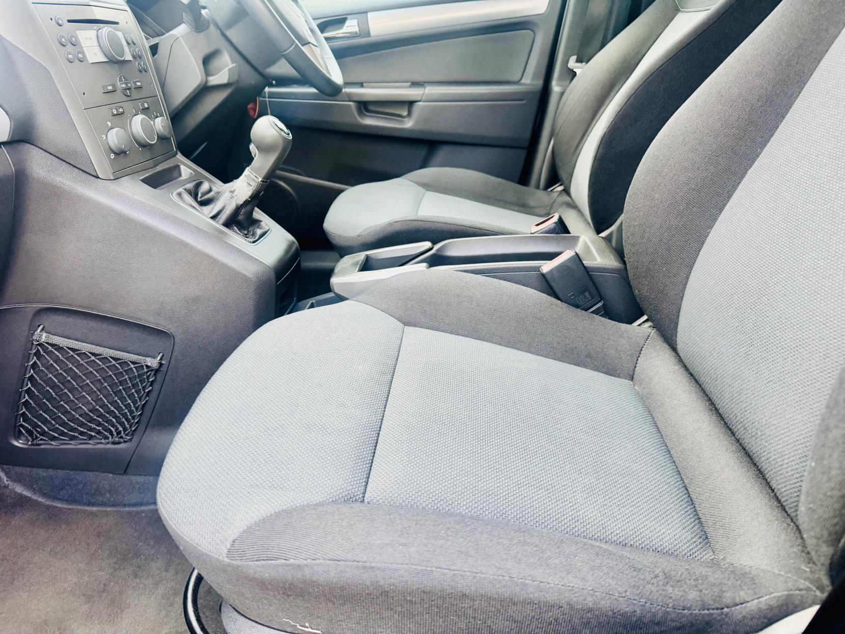 Vauxhall Zafira 1.6 Active MPV 5dr Petrol Manual Euro 4 (105 ps)