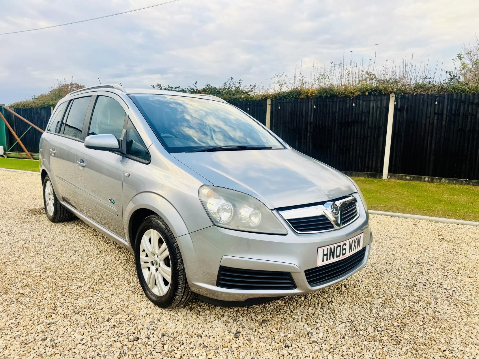 Vauxhall Zafira 1.6 Active MPV 5dr Petrol Manual Euro 4 (105 ps)