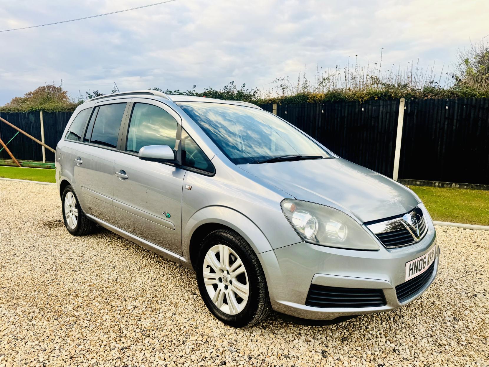 Vauxhall Zafira 1.6 Active MPV 5dr Petrol Manual Euro 4 (105 ps)