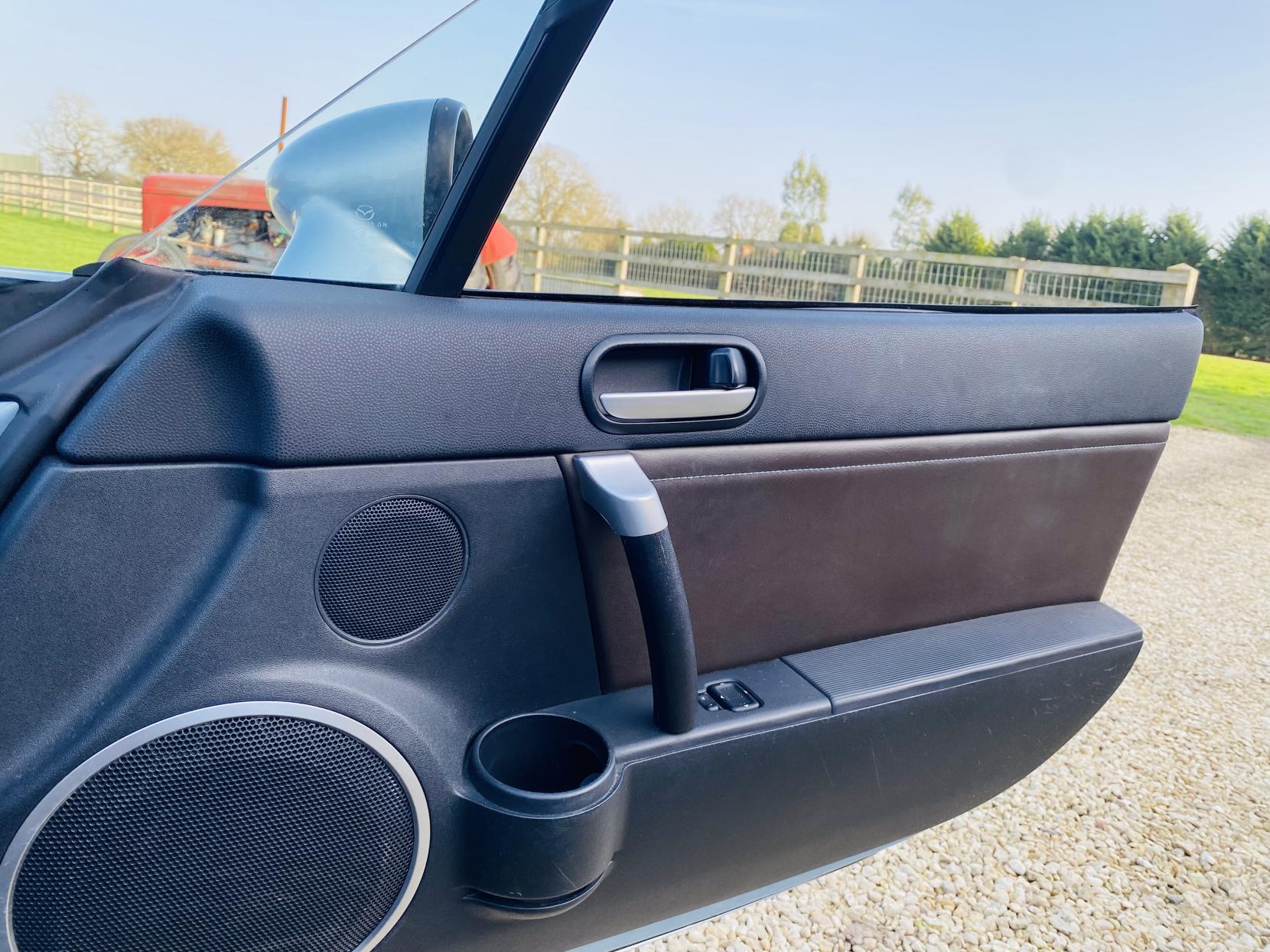 Mazda MX-5 2.0i Niseko Roadster 2dr Petrol Manual Euro 4 (160 ps)