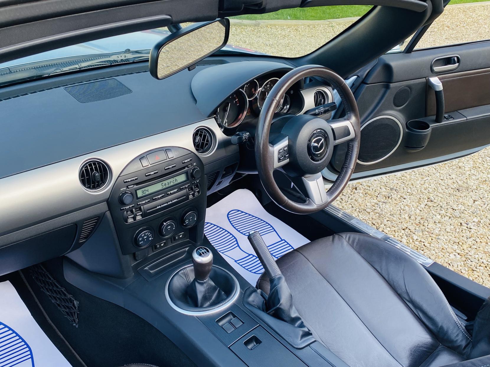 Mazda MX-5 2.0i Niseko Roadster 2dr Petrol Manual Euro 4 (160 ps)