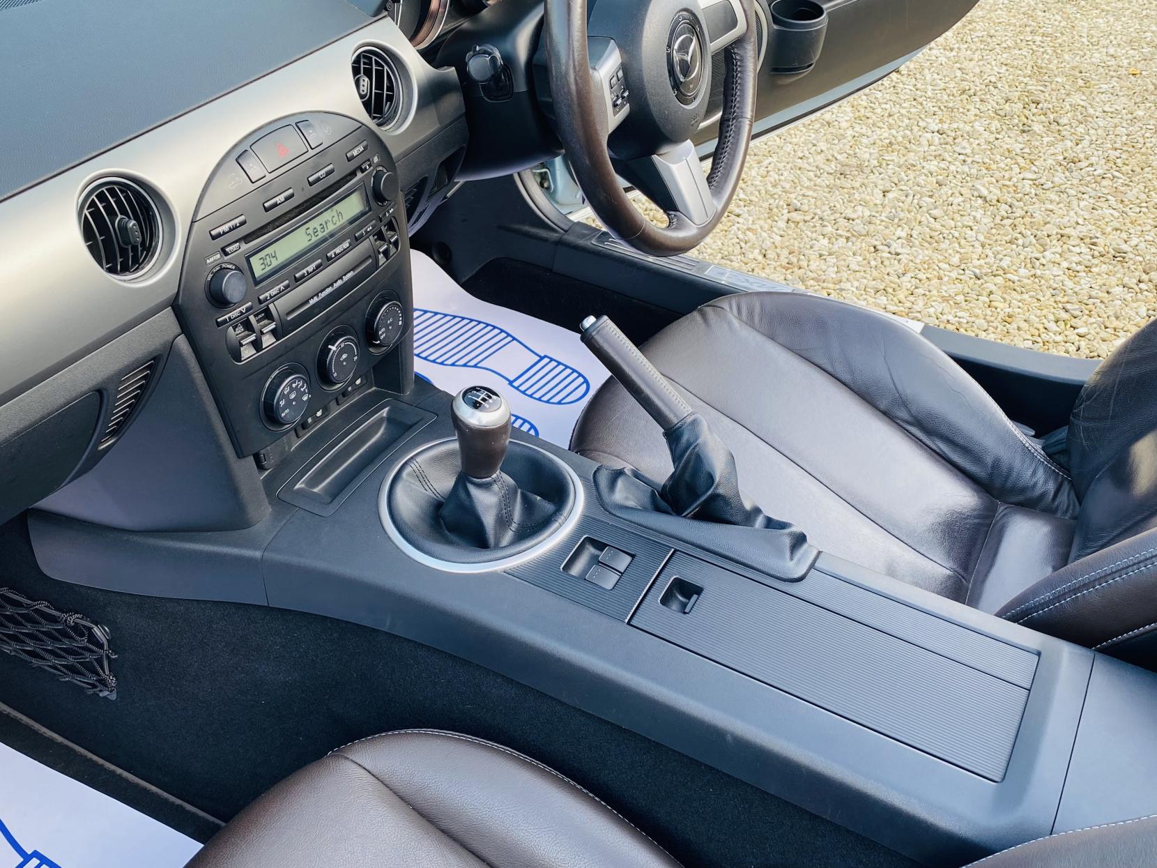 Mazda MX-5 2.0i Niseko Roadster 2dr Petrol Manual Euro 4 (160 ps)