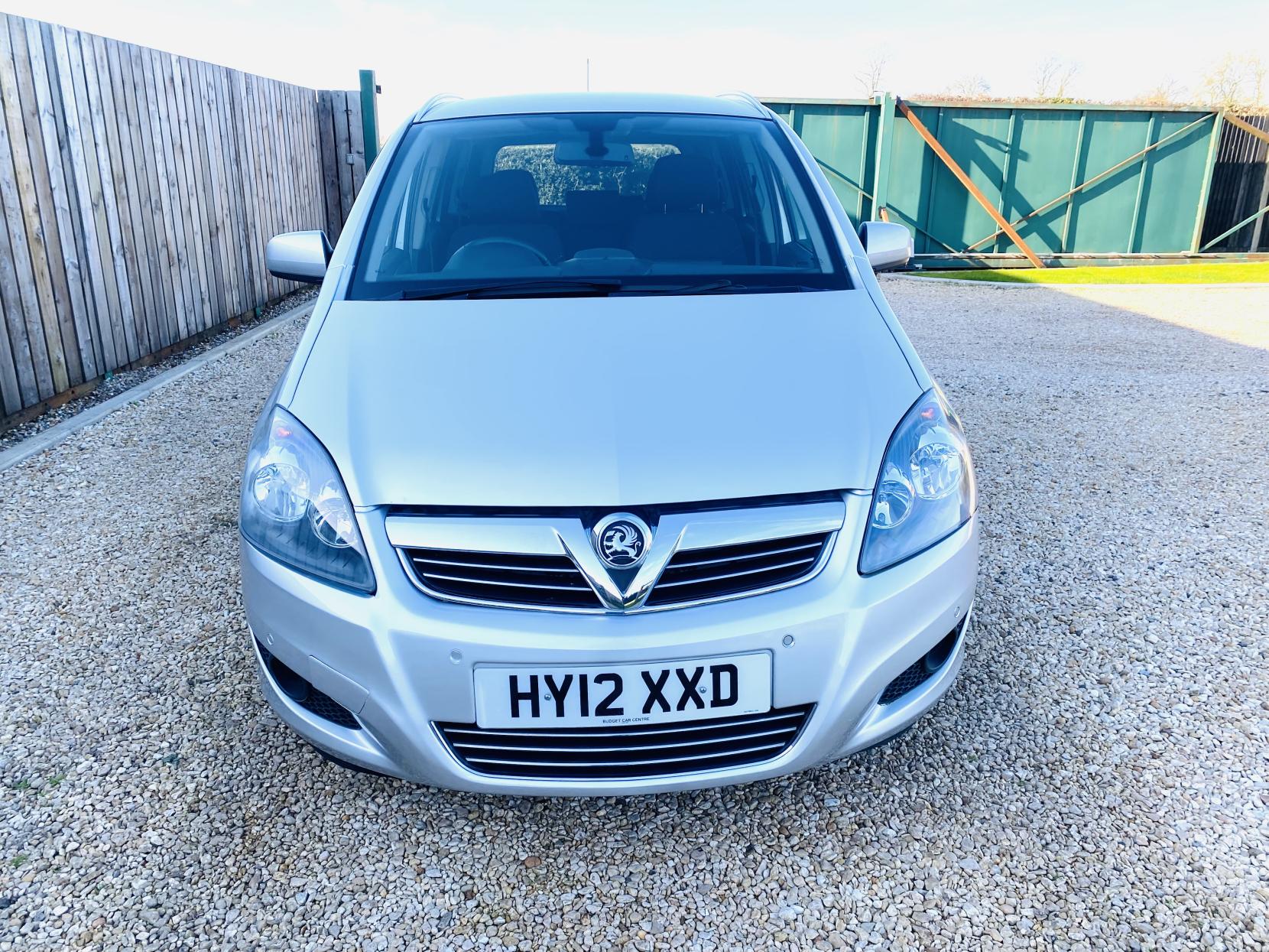 Vauxhall Zafira 1.6 16V Design MPV 5dr Petrol Manual Euro 5 (SNav) (115 ps)