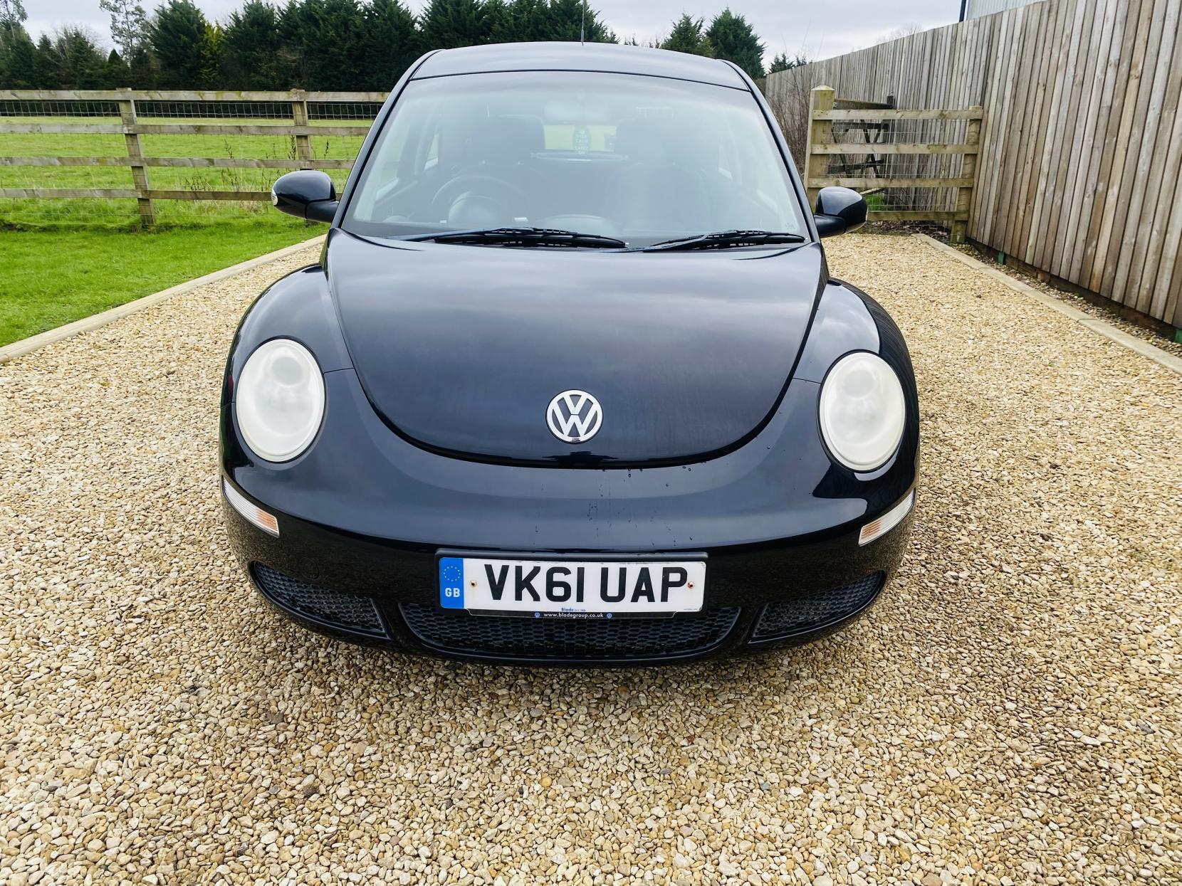 Volkswagen Beetle 1.6 Hatchback 3dr Petrol Manual Euro 4 (102 ps)