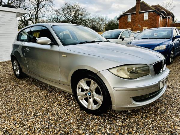 BMW 1 Series 2.0 120i SE Hatchback 3dr Petrol Steptronic Euro 4 (170 ps)