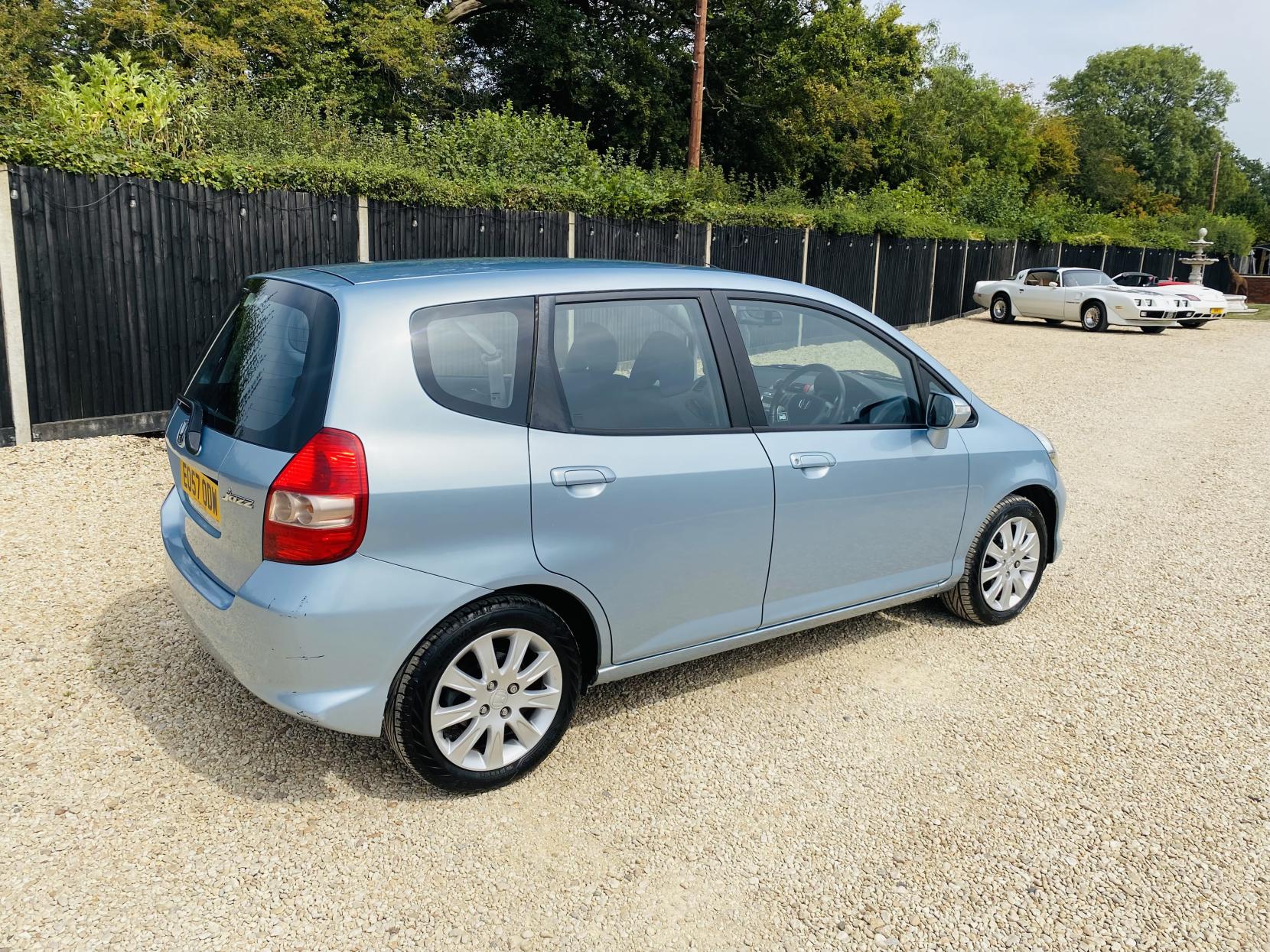 Honda Jazz 1.4 i-DSI SE Hatchback 5dr Petrol CVT-7 (139 g/km, 82 bhp)