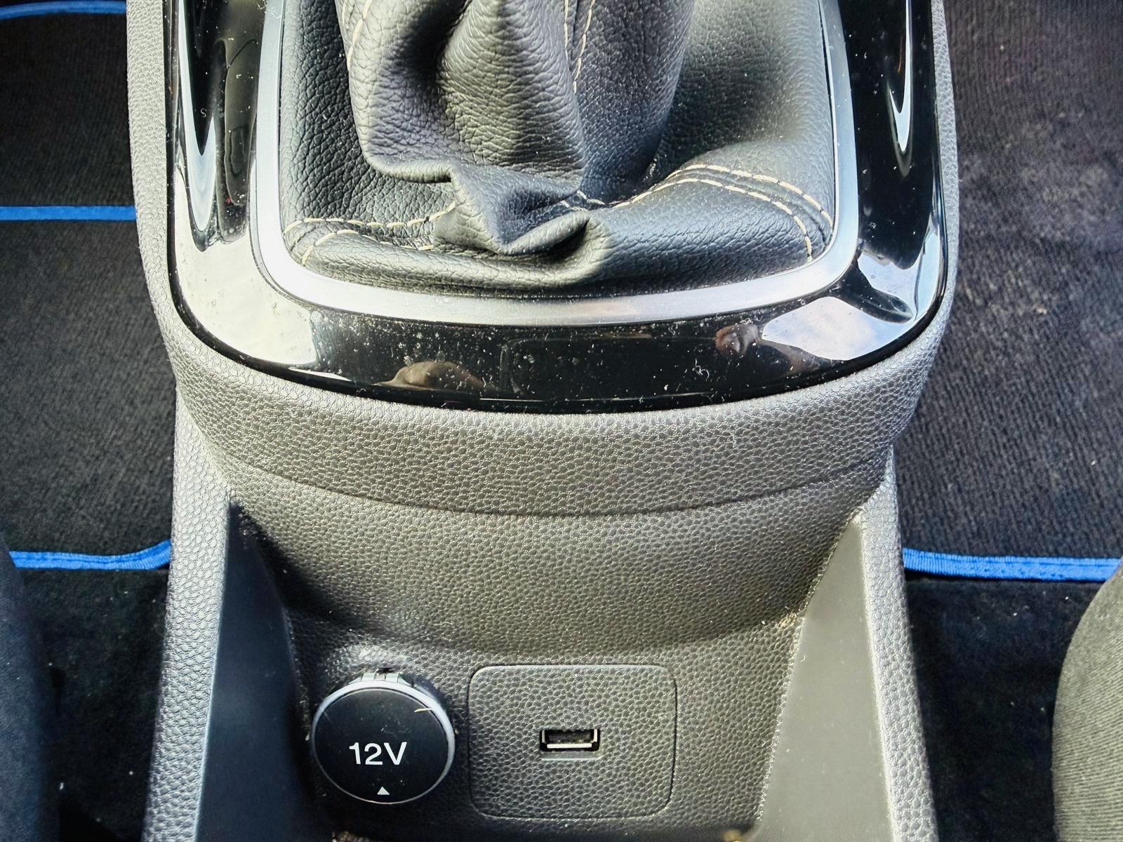 Ford Fiesta 1.0T EcoBoost Titanium Hatchback 5dr Petrol Manual Euro 6 (s/s) (125 ps)