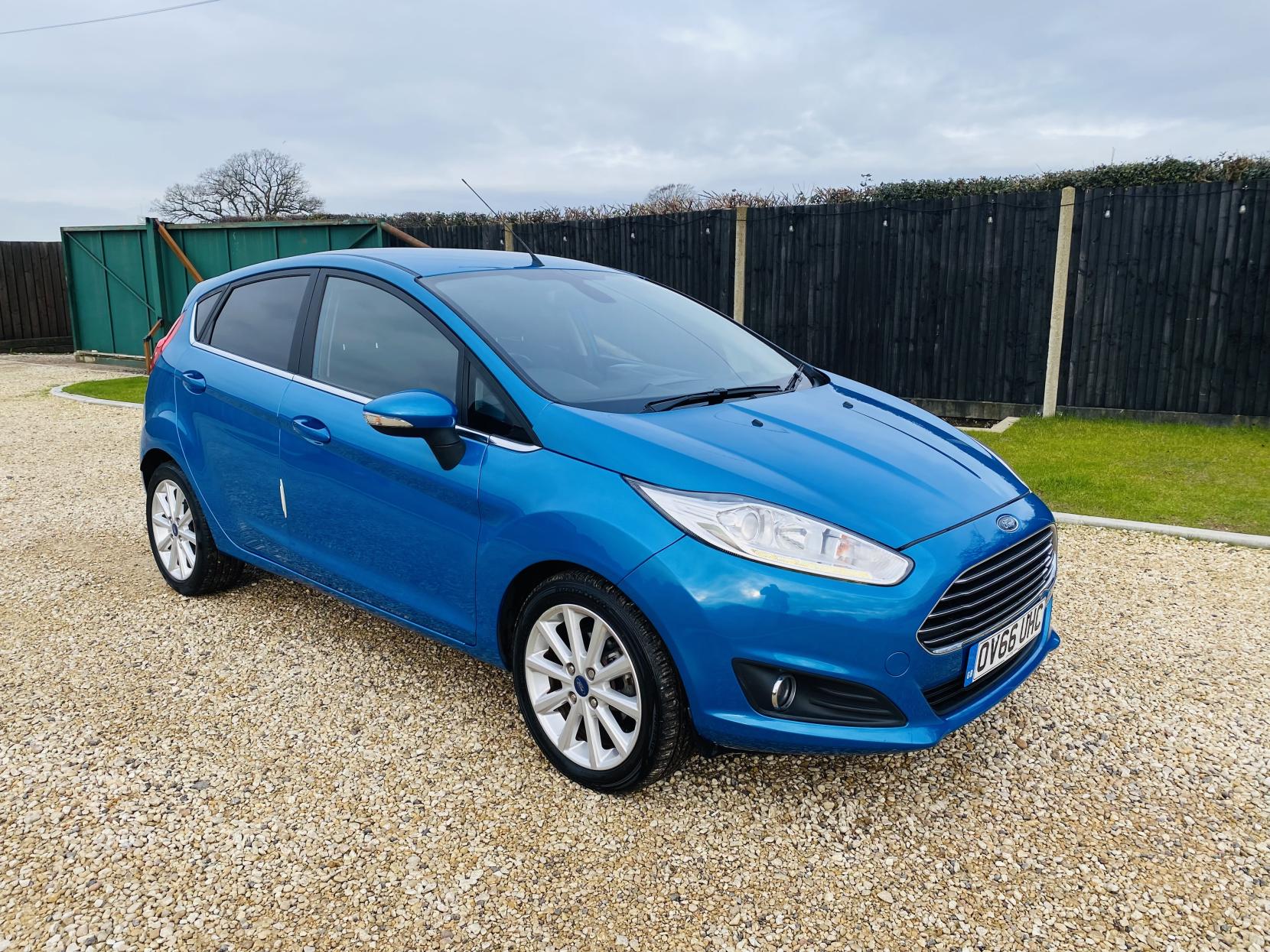 Ford Fiesta 1.0T EcoBoost Titanium Hatchback 5dr Petrol Manual Euro 6 (s/s) (125 ps)