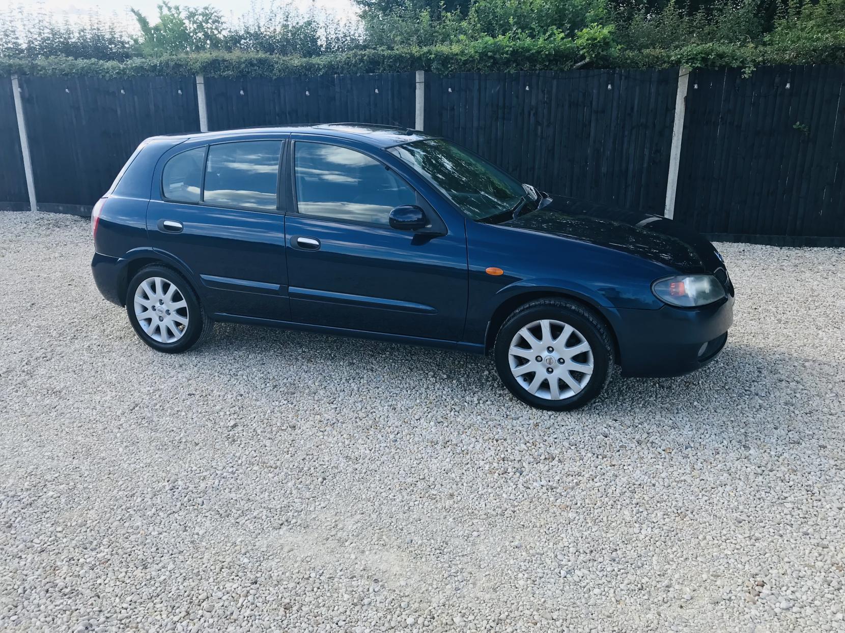Nissan Almera 1.8 SVE Hatchback 5dr Petrol Automatic (187 g/km, 114 bhp)