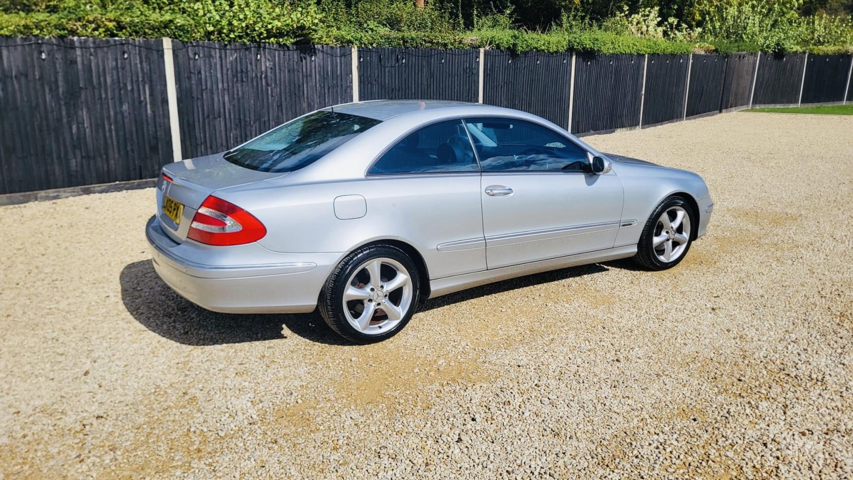 Mercedes-Benz CLK 2.6 CLK240 Avantgarde Coupe 2dr Petrol Automatic (250 g/km, 170 bhp)