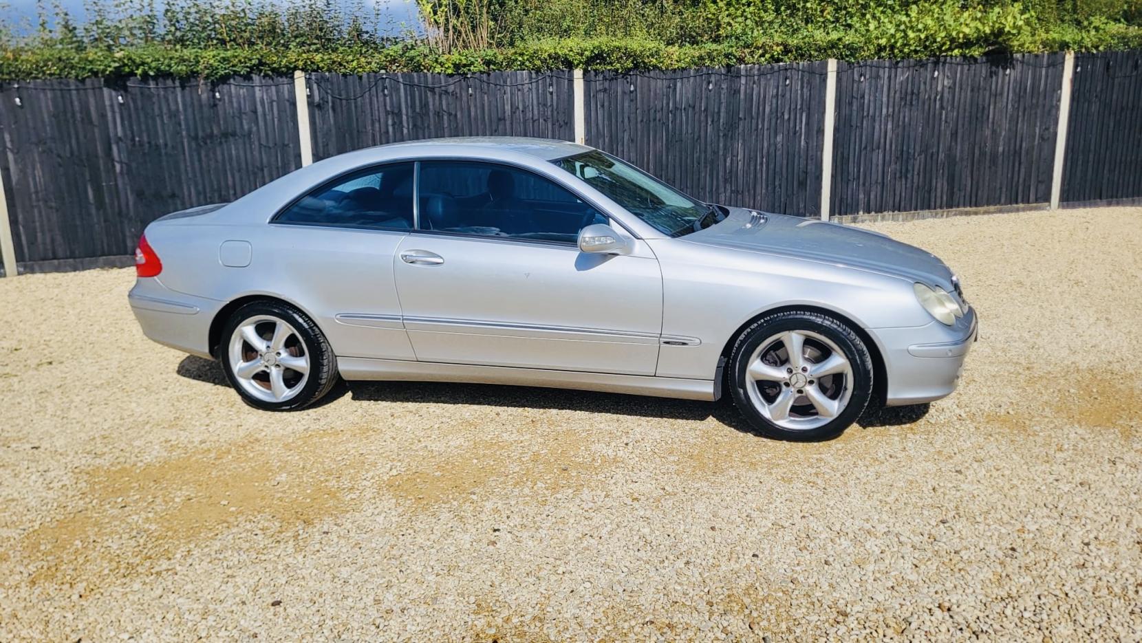 Mercedes-Benz CLK 2.6 CLK240 Avantgarde Coupe 2dr Petrol Automatic (250 g/km, 170 bhp)