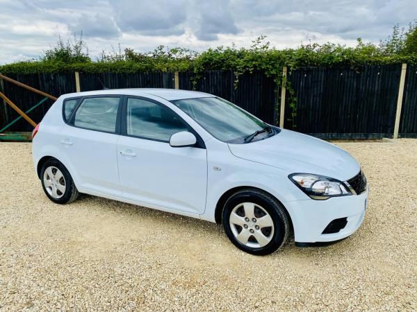 Kia Ceed 1.4 1 Hatchback 5dr Petrol Manual Euro 5 (89 bhp)