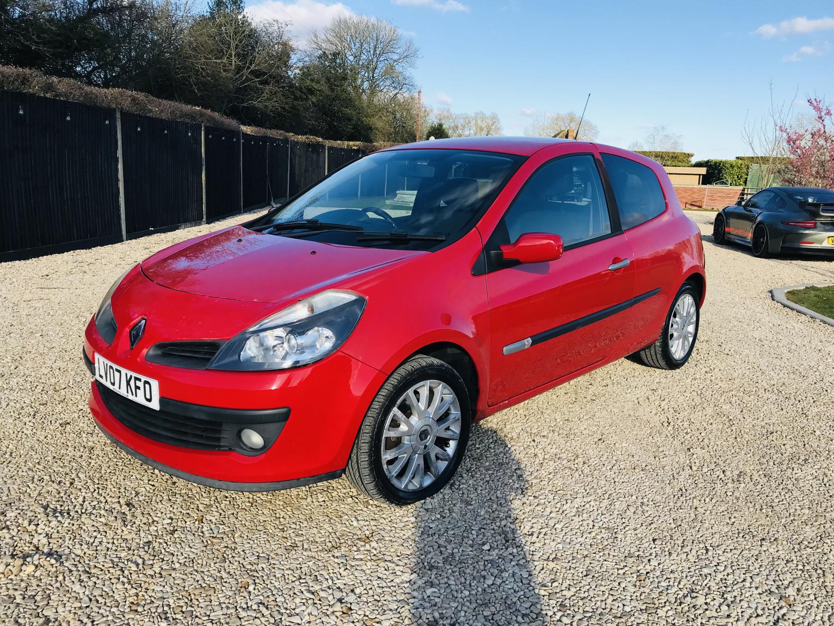 Renault Clio 1.6 VVT Dynamique S Hatchback 3dr Petrol Manual (157 g/km, 111 bhp)